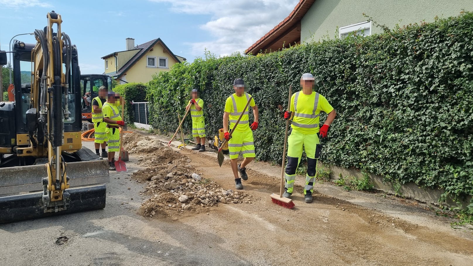 In der Steiermark führten Finanzpolizistinnen und Finanzpolizisten Ende November eine Beschäftigungskontrolle in einem Industriebetrieb durch.