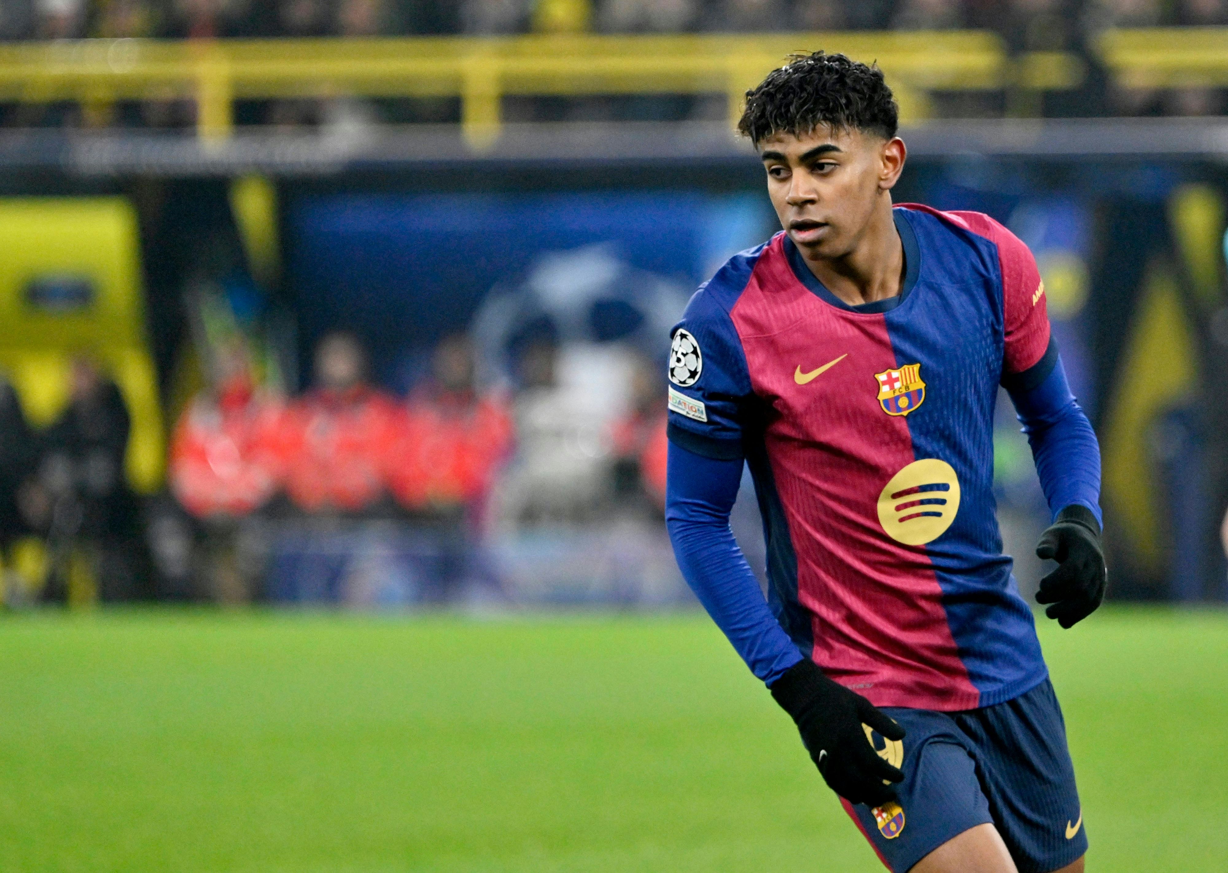 "Habe mich eingepisst" – Barca-Wunderkind enthüllt pikantes Klo-Problem ... "Habe mich eingepisst" – Barca-Wunderkind enthüllt pikantes Klo-Problem ...