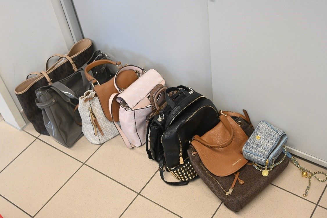 Bei der Hausdurchsuchung konnten 81 Gegenstände sichergestellt werden.