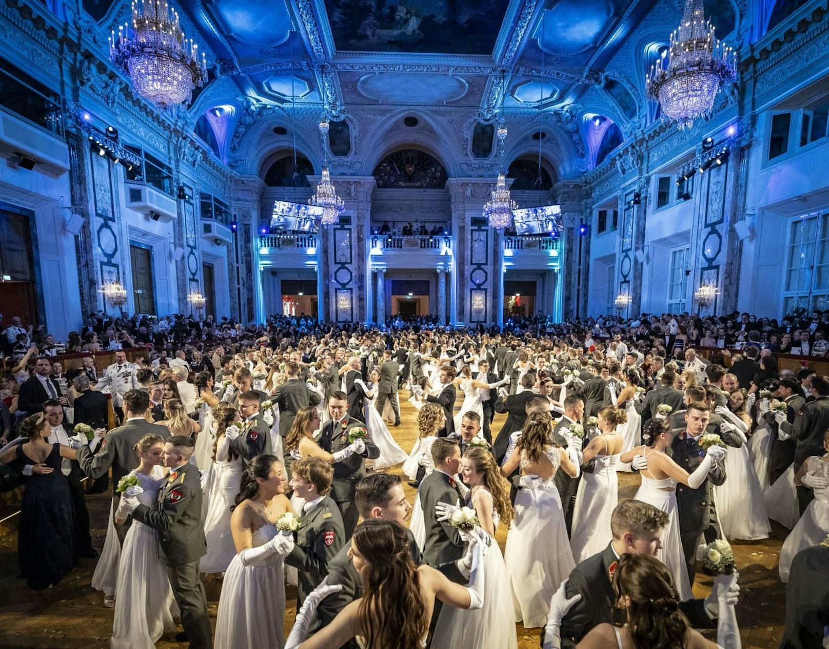 Der Ball der Offiziere findet am 17.1. in der Wiener Hofburg statt.