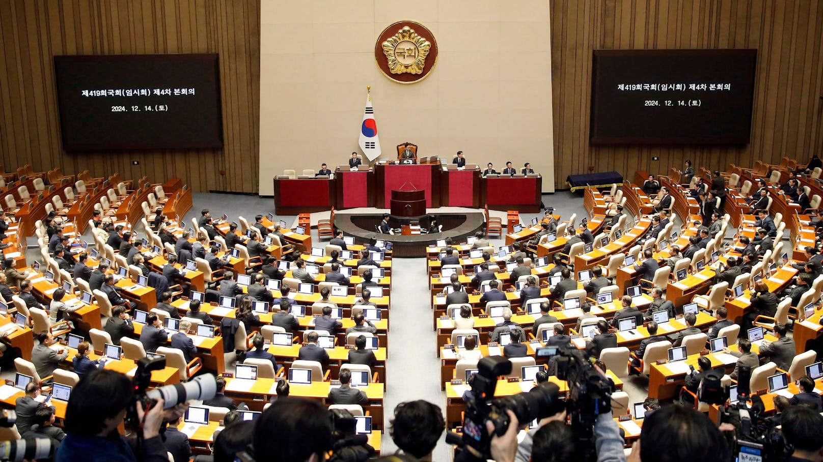 Südkoreas Parlament setzt Präsident Yoon Suk Yeol ab