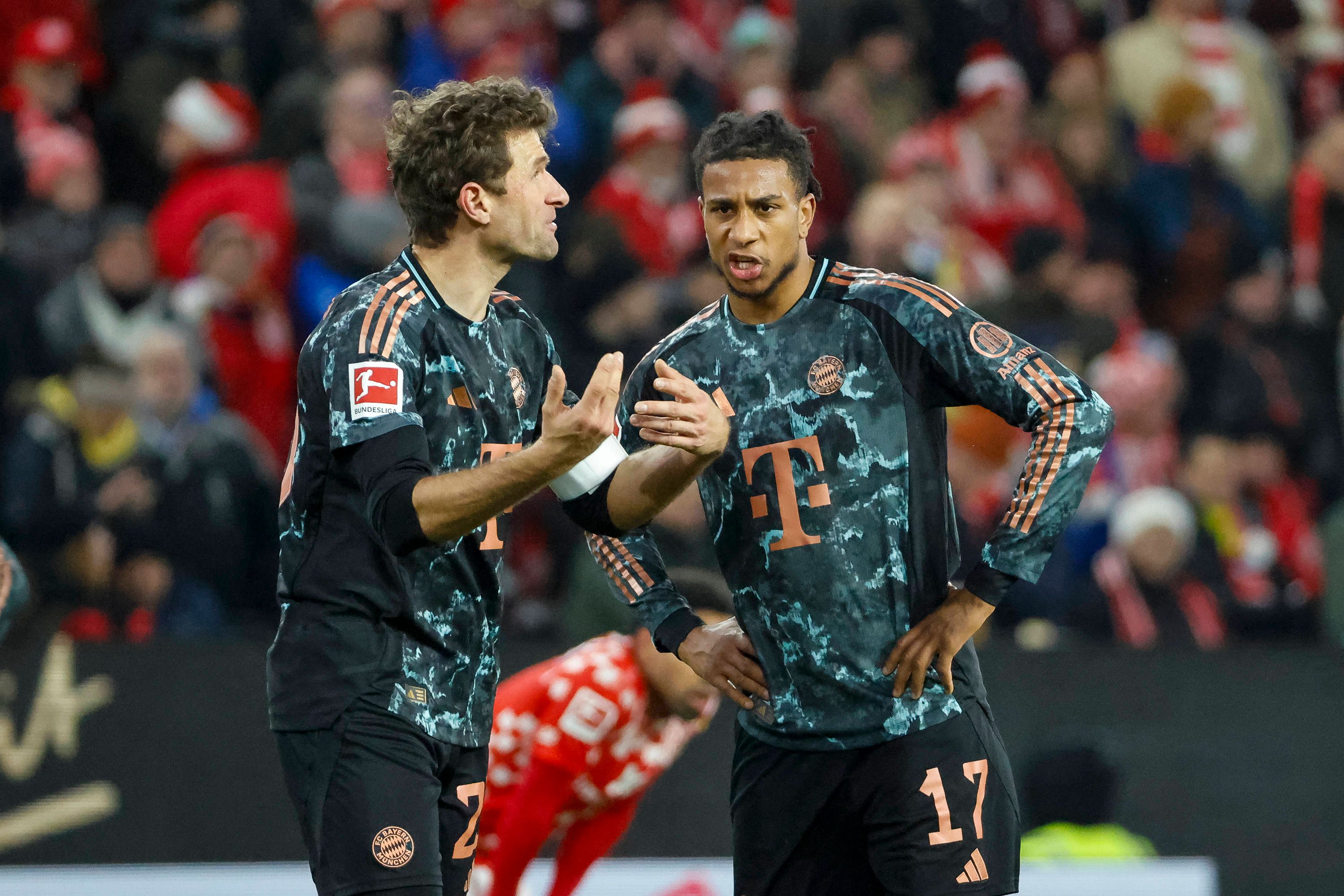 Ratlose Gesichter bei Thomas Müller und Co.