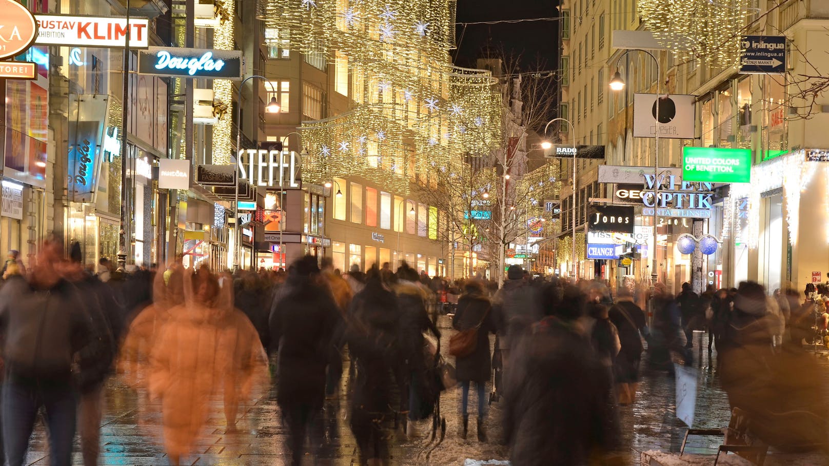 Weihnachts-Chaos! Wiener City überlastet, wird gesperrt