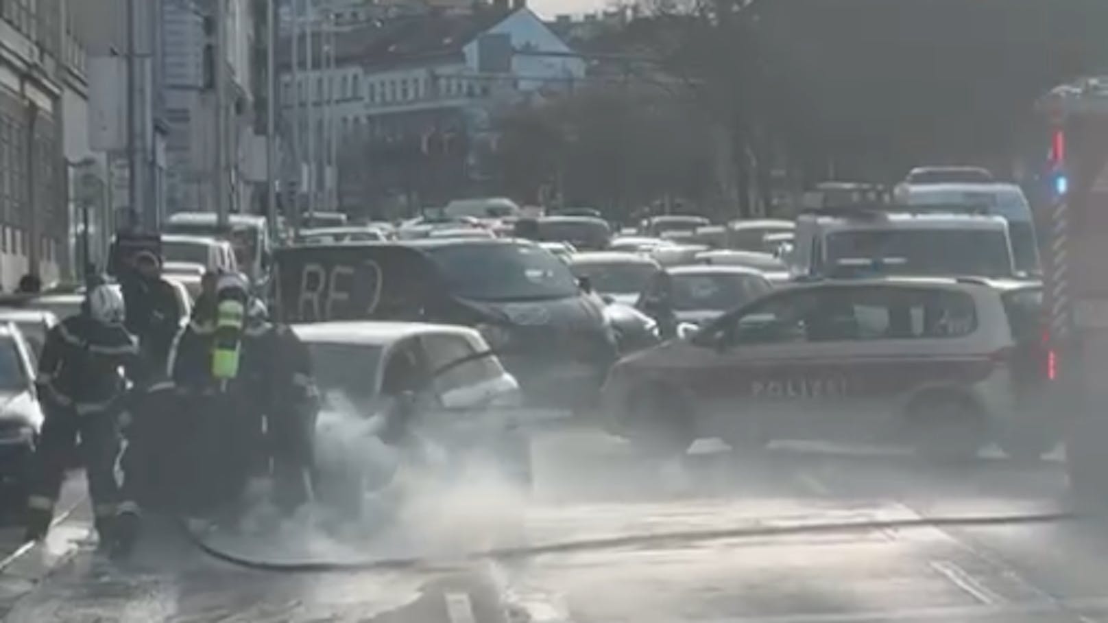 Nichts geht mehr! Wiener Gürtel versinkt im Stau-Chaos