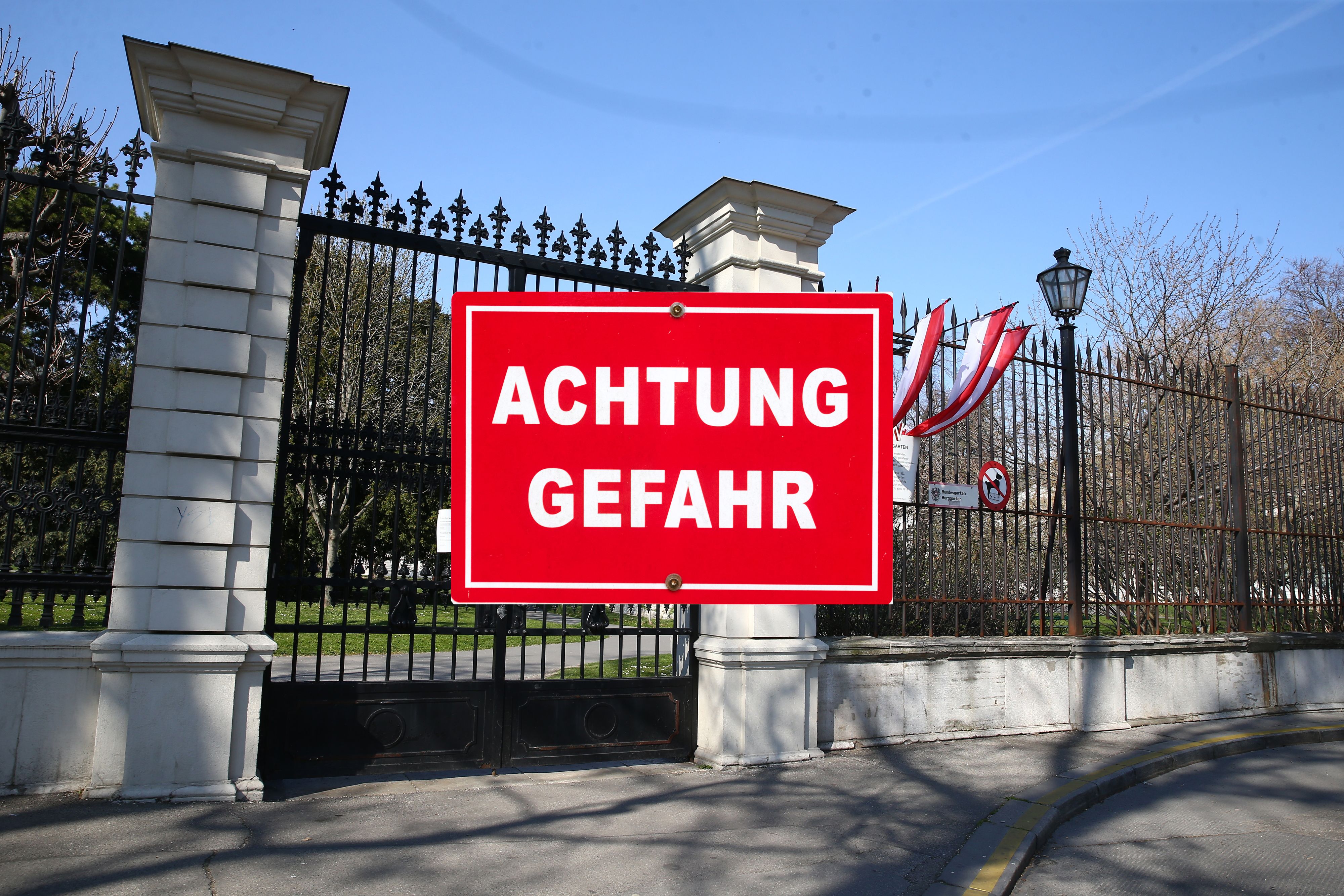 Sturmwarnung in Wien: Gefahr durch Windböen – Parks wie der Burggarten bleiben aus Sicherheitsgründen geschlossen.