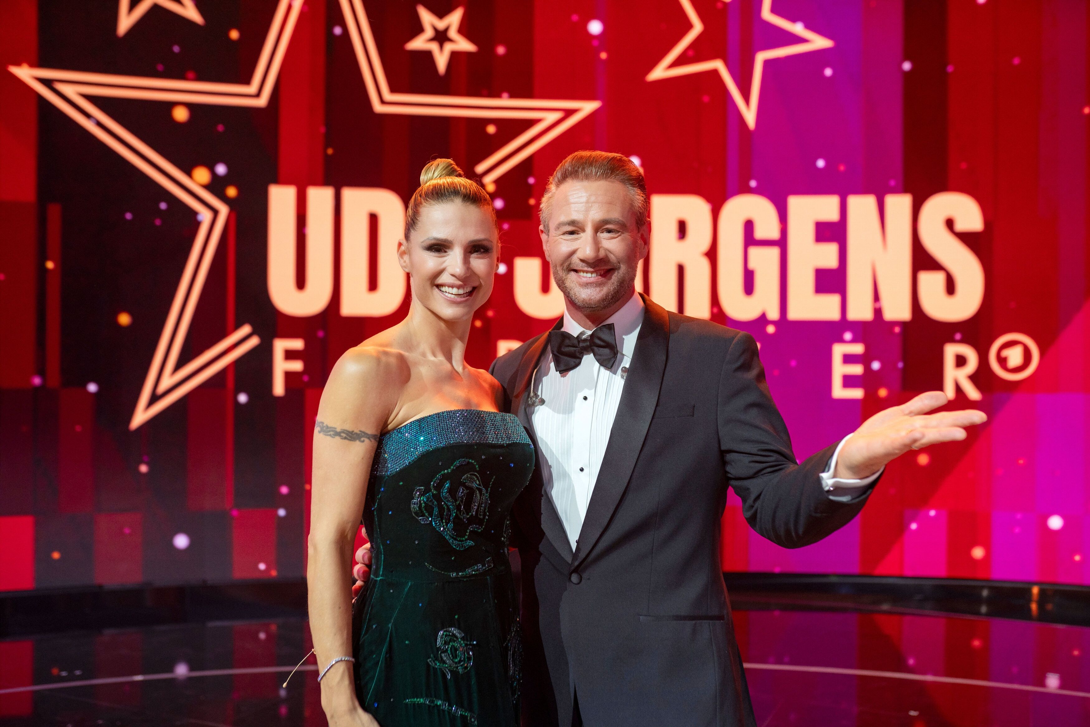 Udo Jürgens Forever - Die Show zu seinem 90. Geburtstag - moderiert von Michelle Hunziker und Sasha