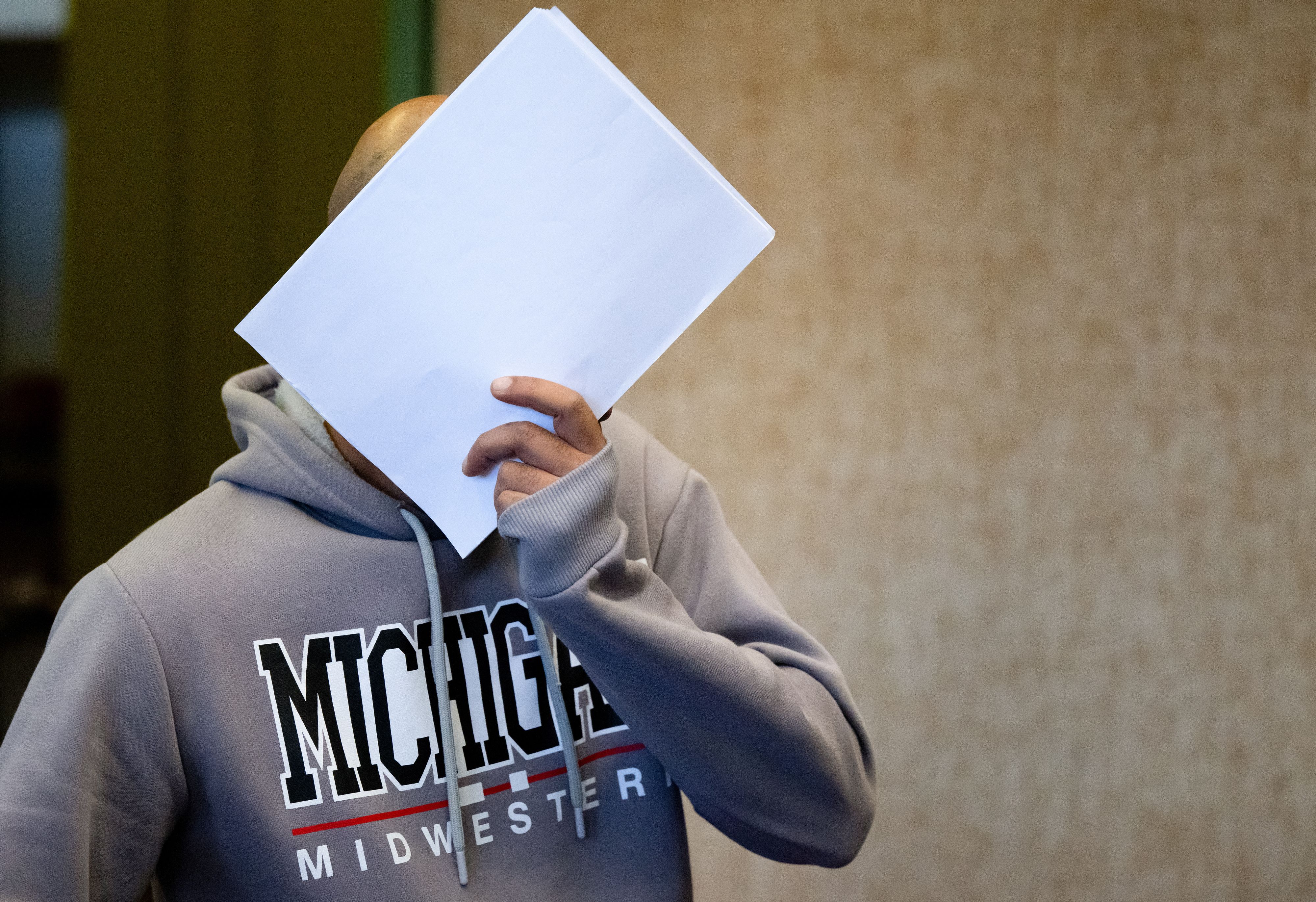 Der 37-Jährige muss in Haft und seinem Opfer über 40.000 Euro Schmerzensgeld zahlen.