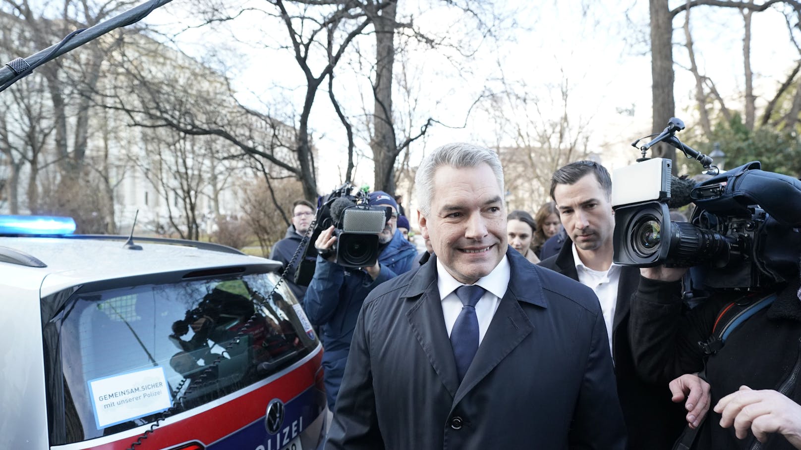 ÖVP-Chef Karl Nehammer vor Start der Ampel-Verhandlungen in der großen Runde.