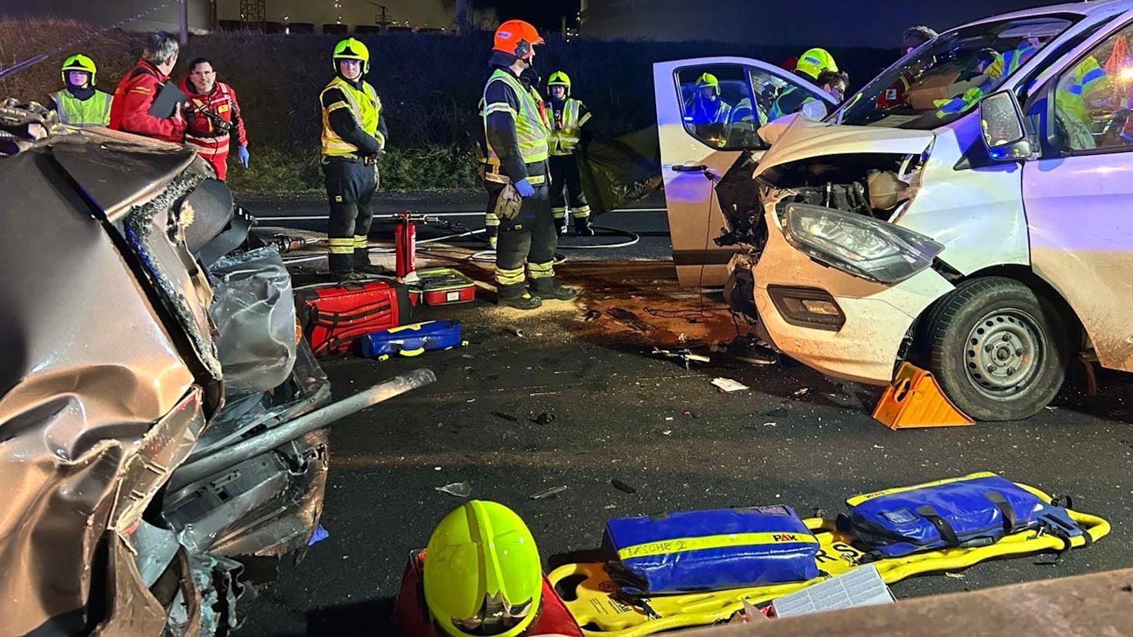 Drei Einsätze! Feuerwehr musste Unfall mitansehen