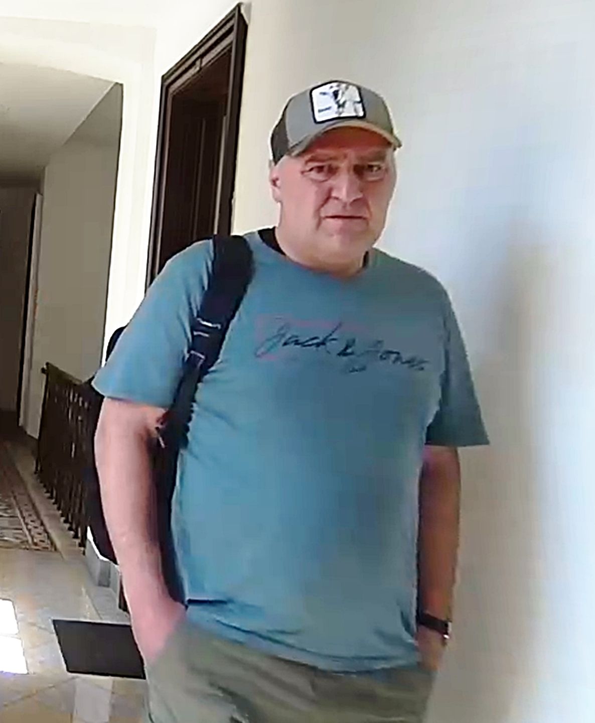 Wohnungseinbruch in der Brigittenau: Dieser Mann wird jetzt polizeilich gesucht.