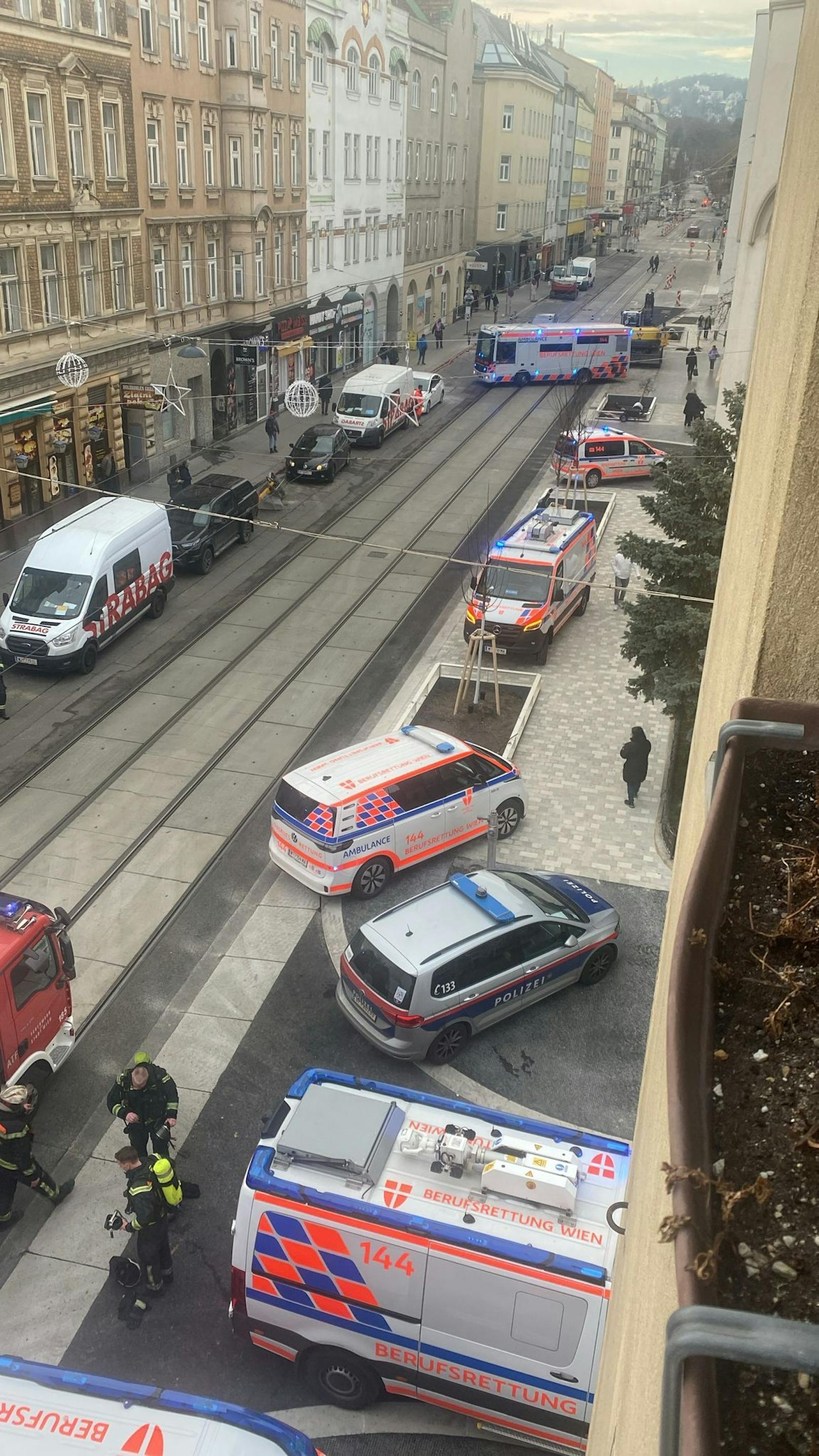 Feuerwehr, Rettung und Polizei waren vor Ort.