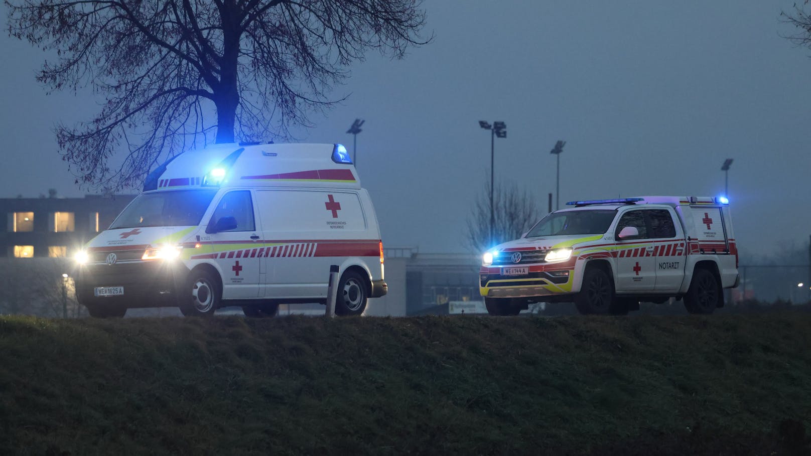 Horror-Crash auf der A6! Eine Tote, mehrere Verletzte