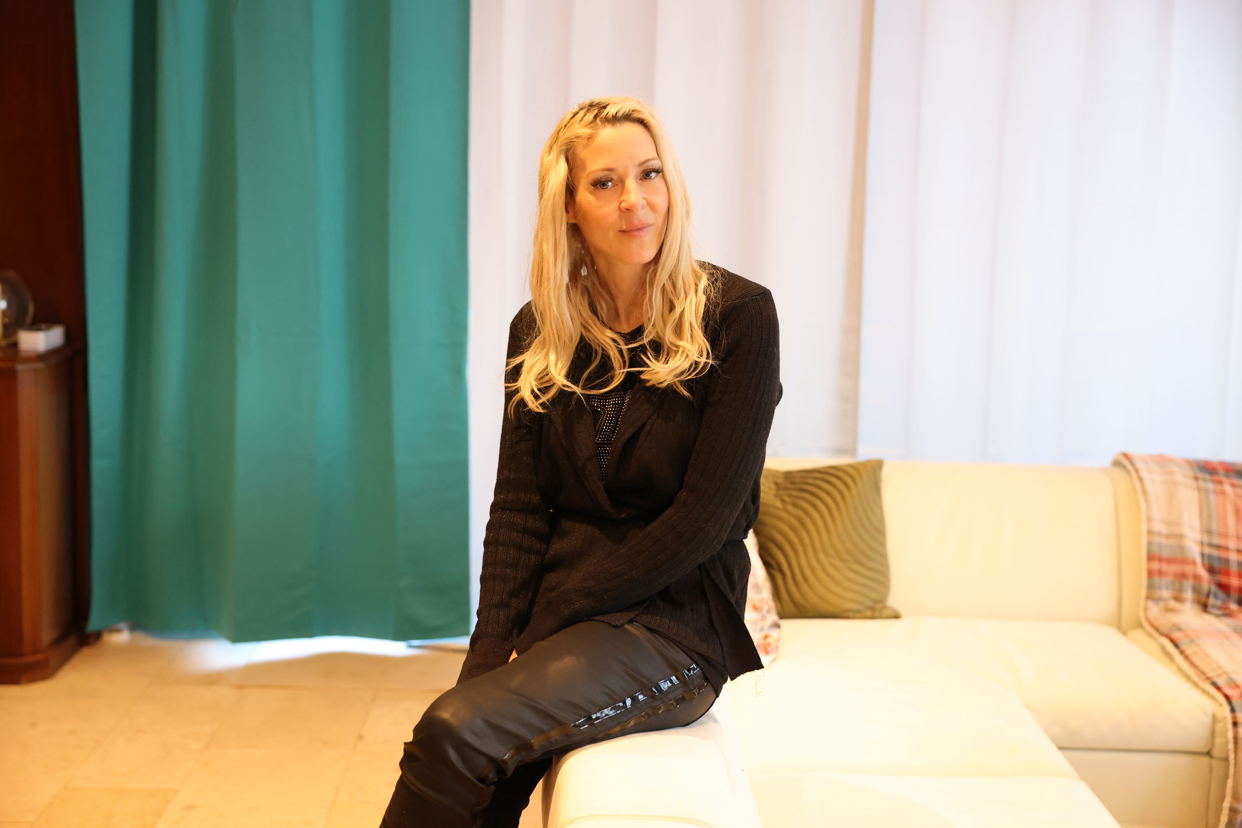 Simone Lugner lebt seit dem Aus in der Lugner City von AMS-Geld