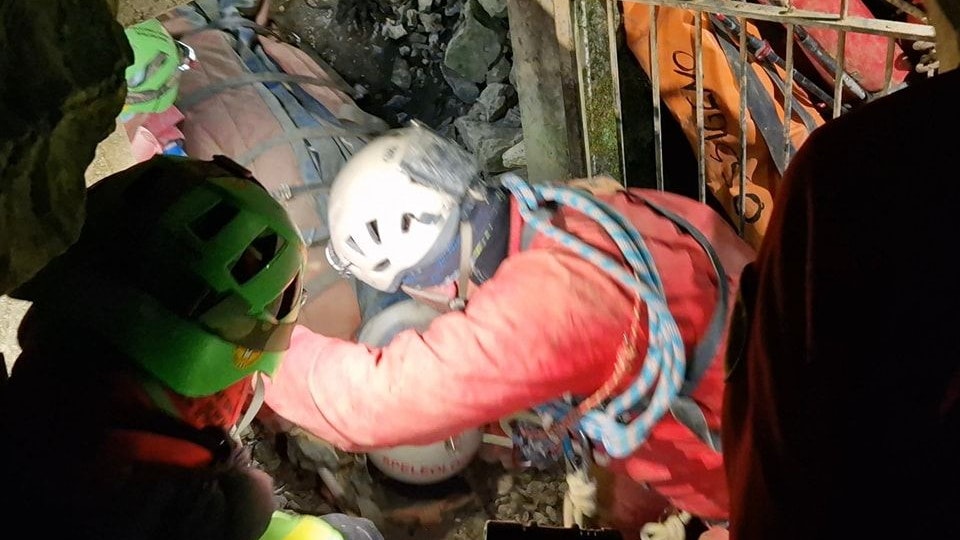 Die verunglückte Speläologin Ottavia Piana (32) wurde in einem mehrtägigen Einsatz aus einer Höhle bei Bergamo gerettet.