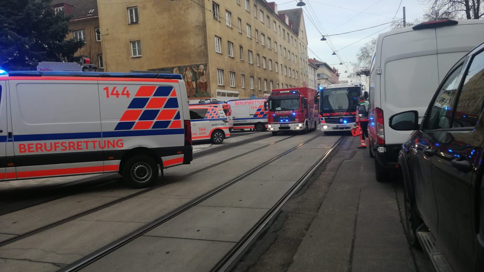 Gegen 14 Uhr trafen die Einsatzkräfte ein.