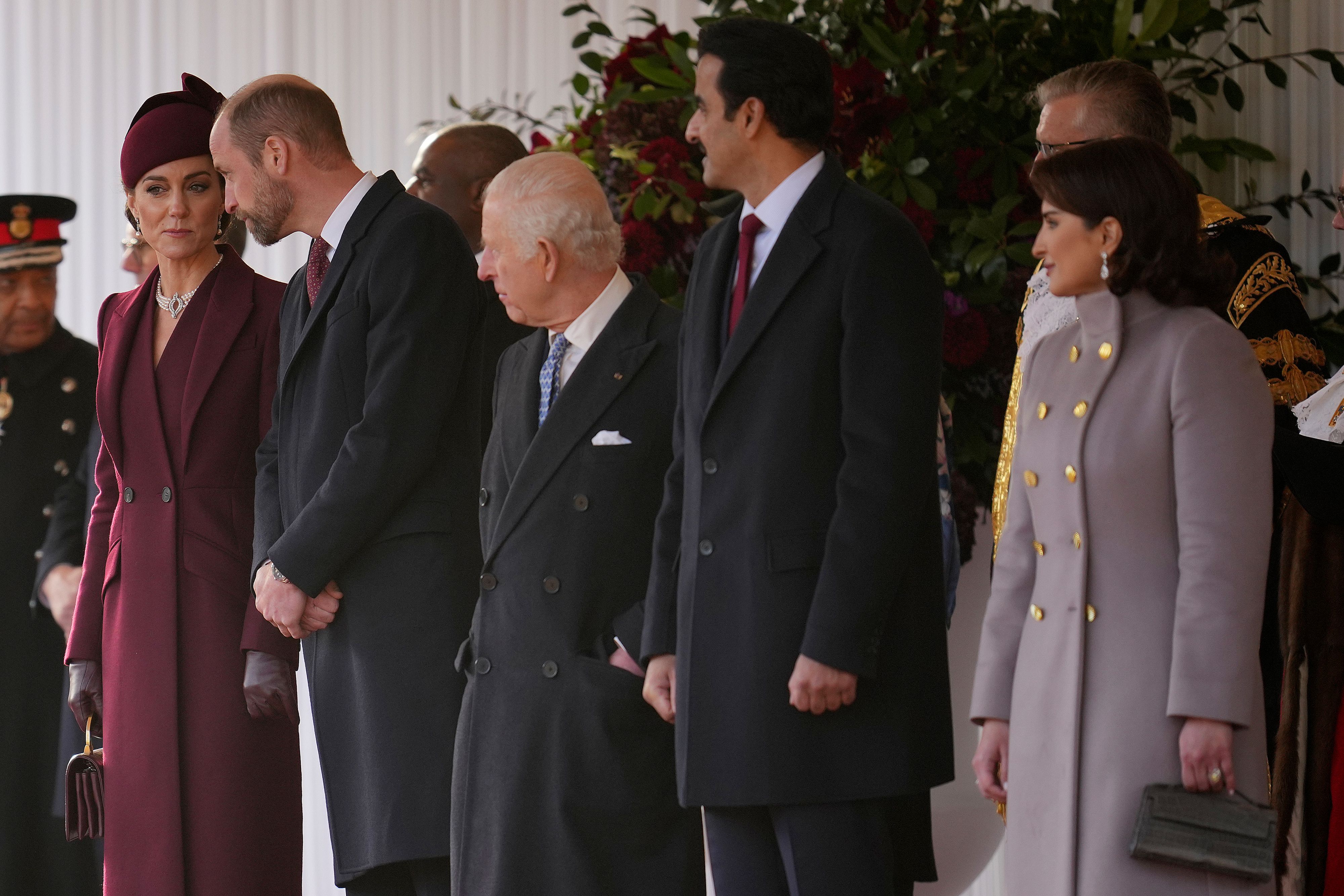Prinzessin Kate, Prinz William und König Charles (v.l.) beim Empfang des Emirs von Katar.