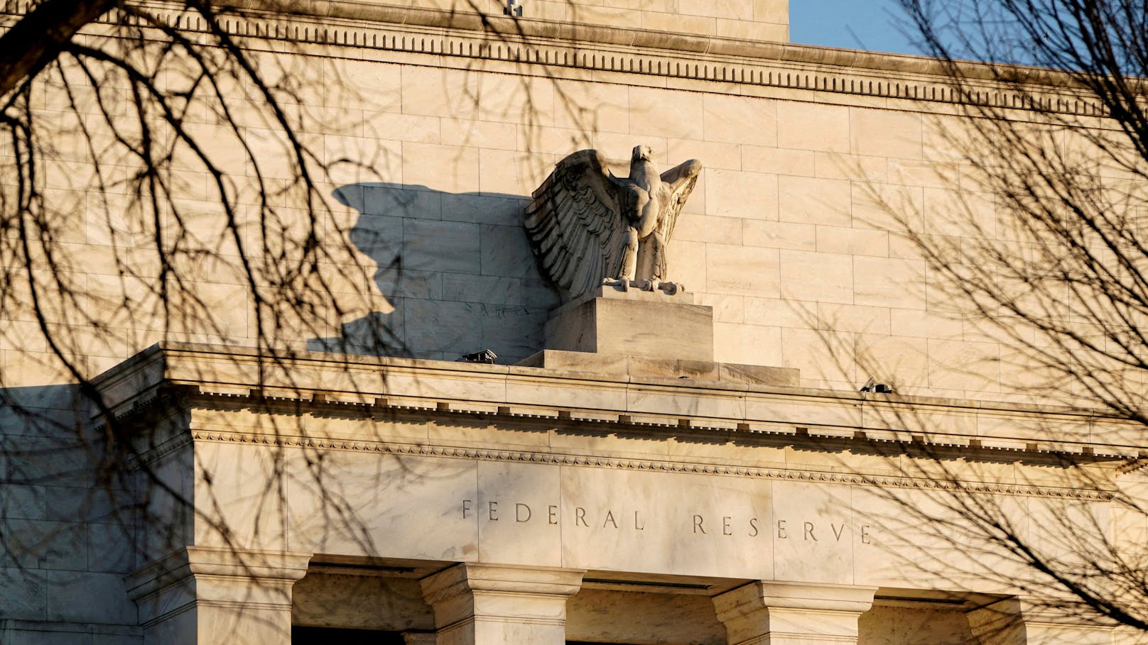 Fed-Entscheid schickt Aktien, Bitcoin und Gold bergab