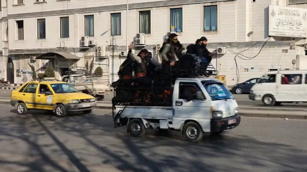 Bewaffnete Islamisten haben derzeit in Damaskus das Sagen. Bisher sind sie aber auf Kuschelkurs.