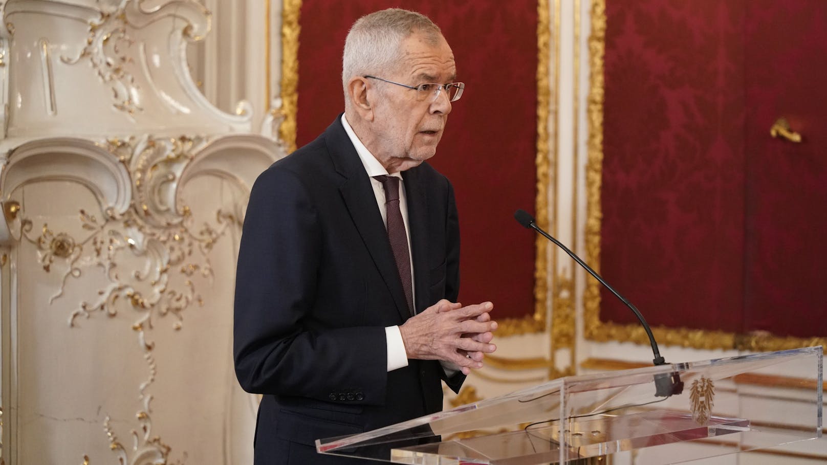 Bundespräsident Alexander Van der Bellen bei der Angelobungs des neuen steirischen Landeshauptmanns Mario Kunasek (FPÖ).