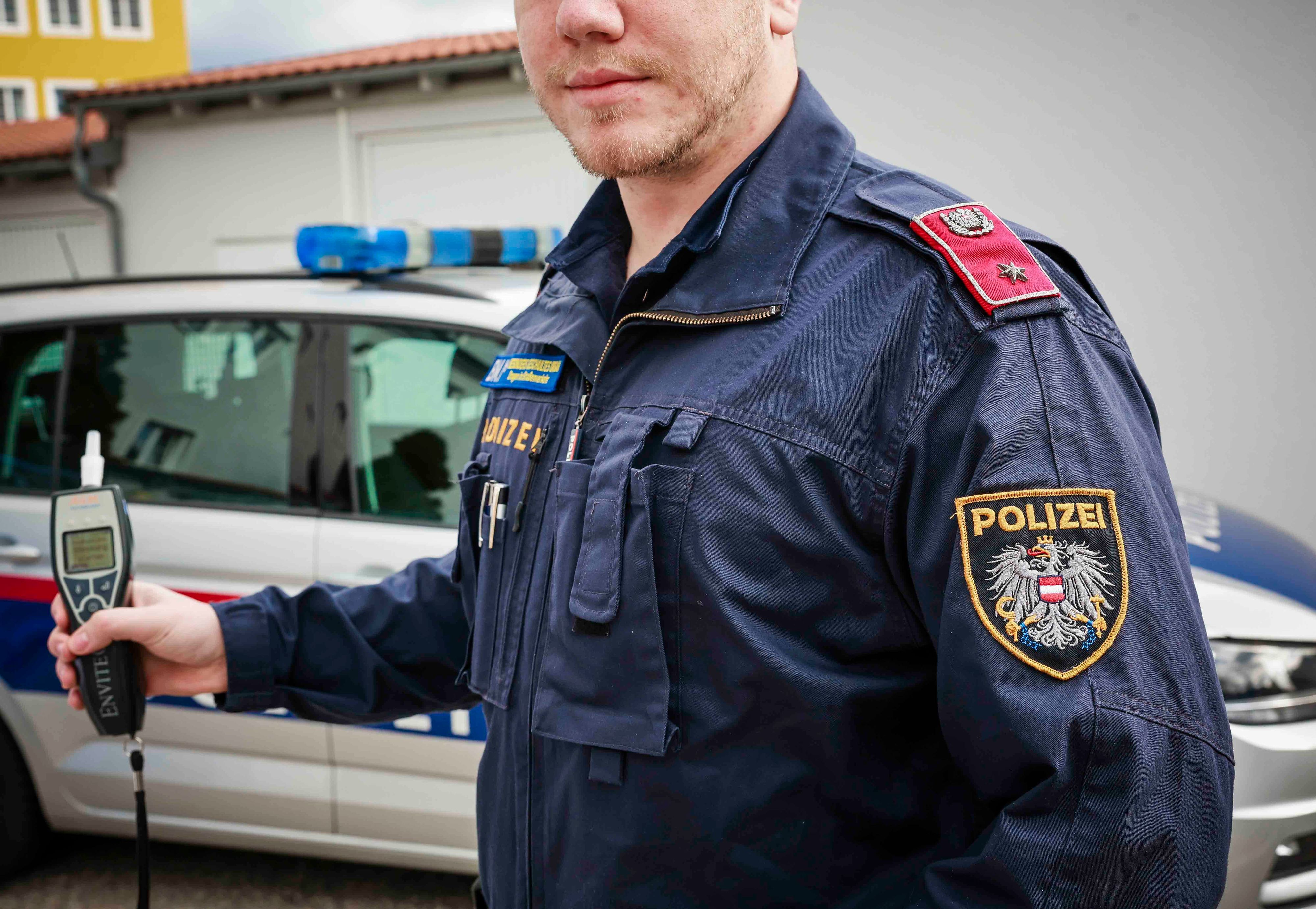 Ein Polizist wurde attackiert. Symbolbild