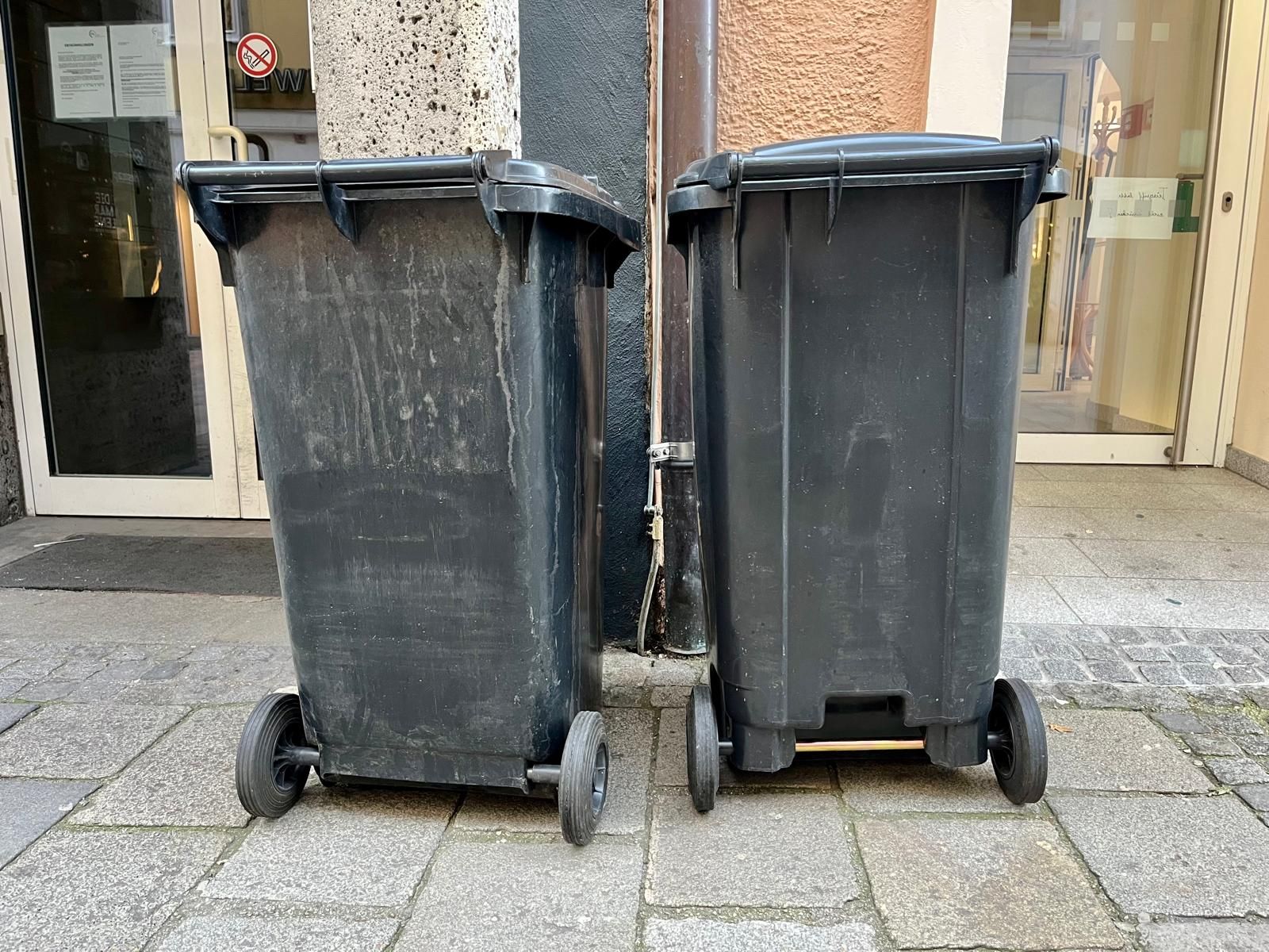 Container müssen vor dem Haus stehen, sonst gibt es Konsequenzen.