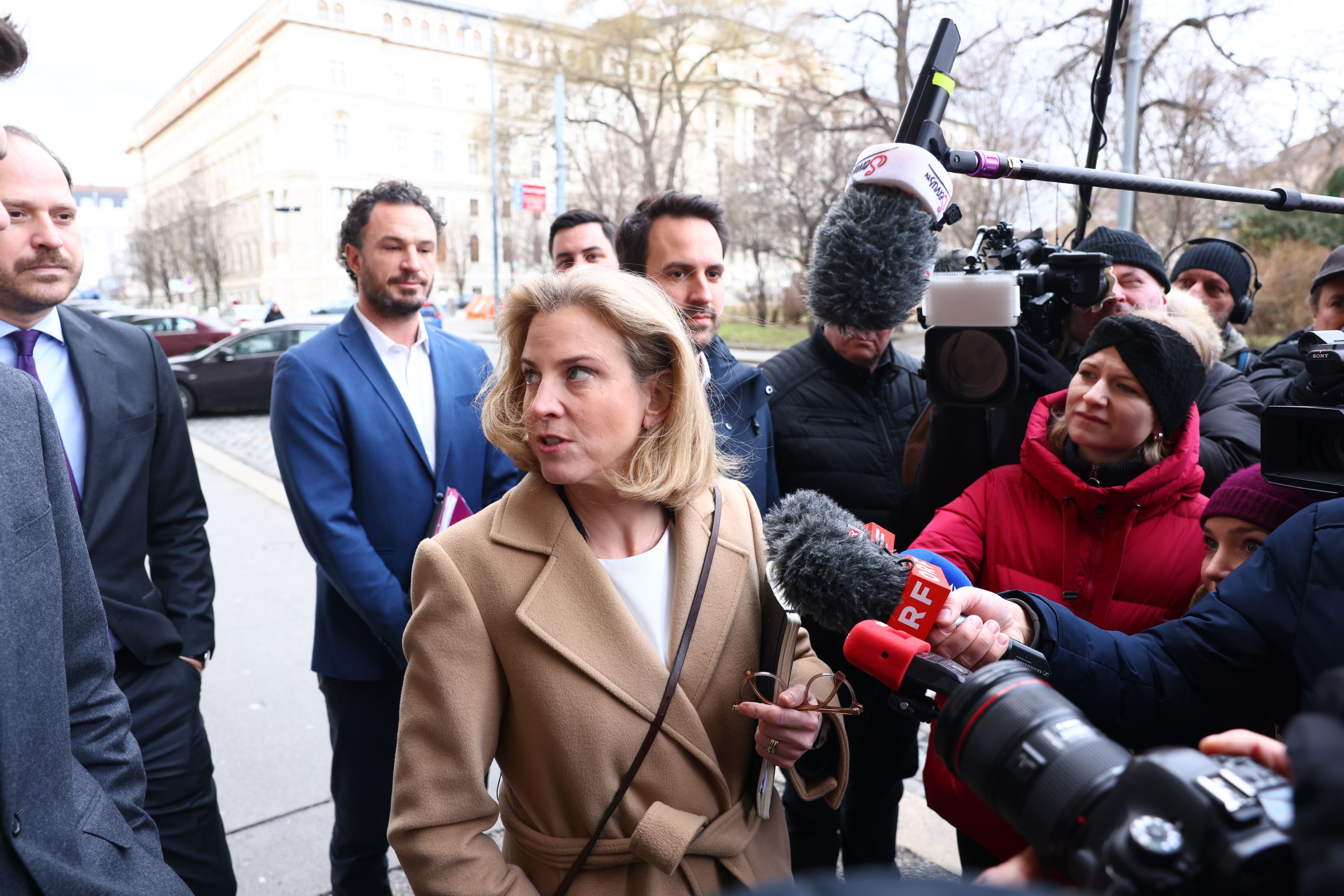 NEOS-Chefin Beate Meinl-Reisinger bricht Koalitionsgespräche ab.