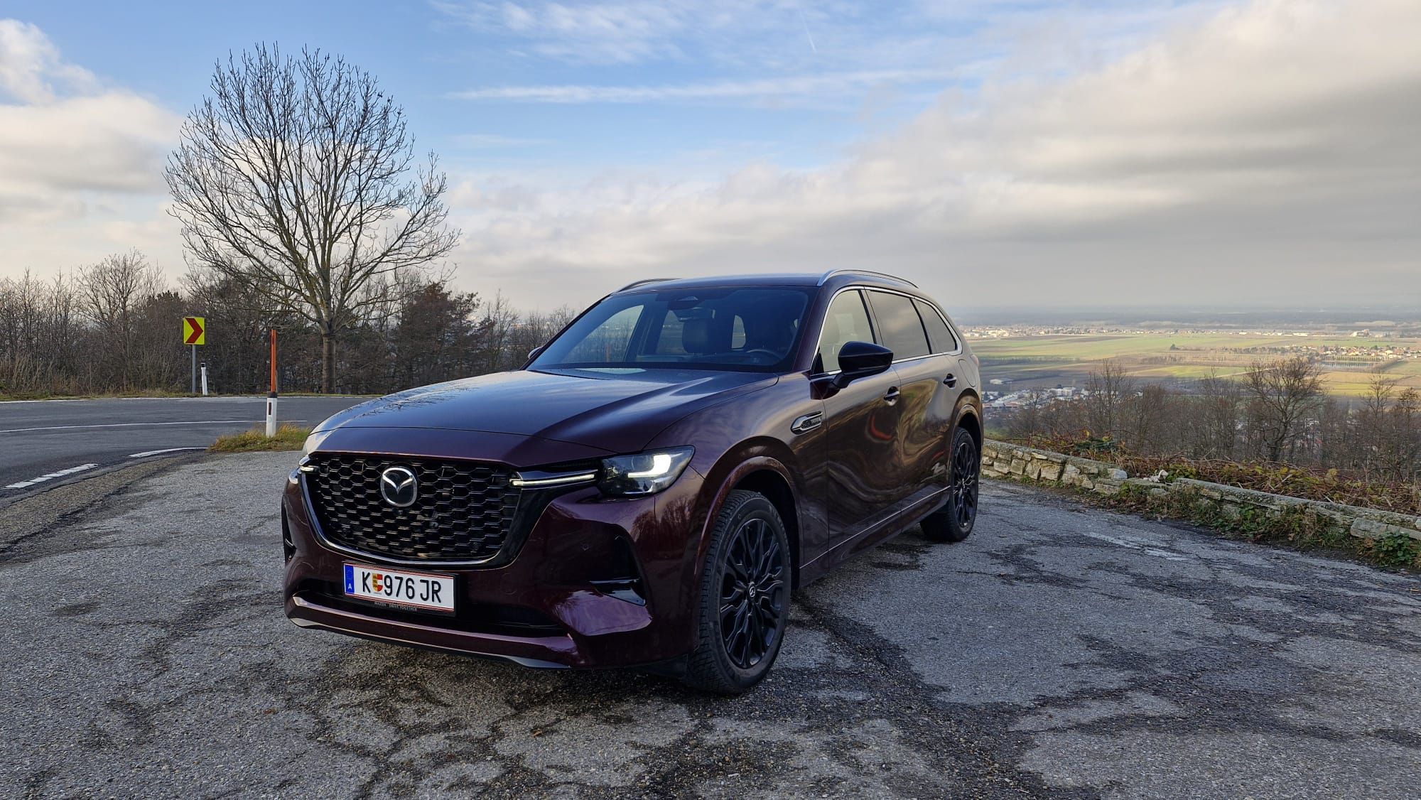 Der neue Mazda CX-80 mit dem 3,3 Liter großen Dieselmotor.