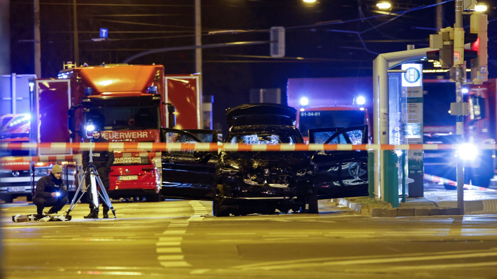 In Magdeburg raste ein Auto in einen Weihnachtsmarkt. 