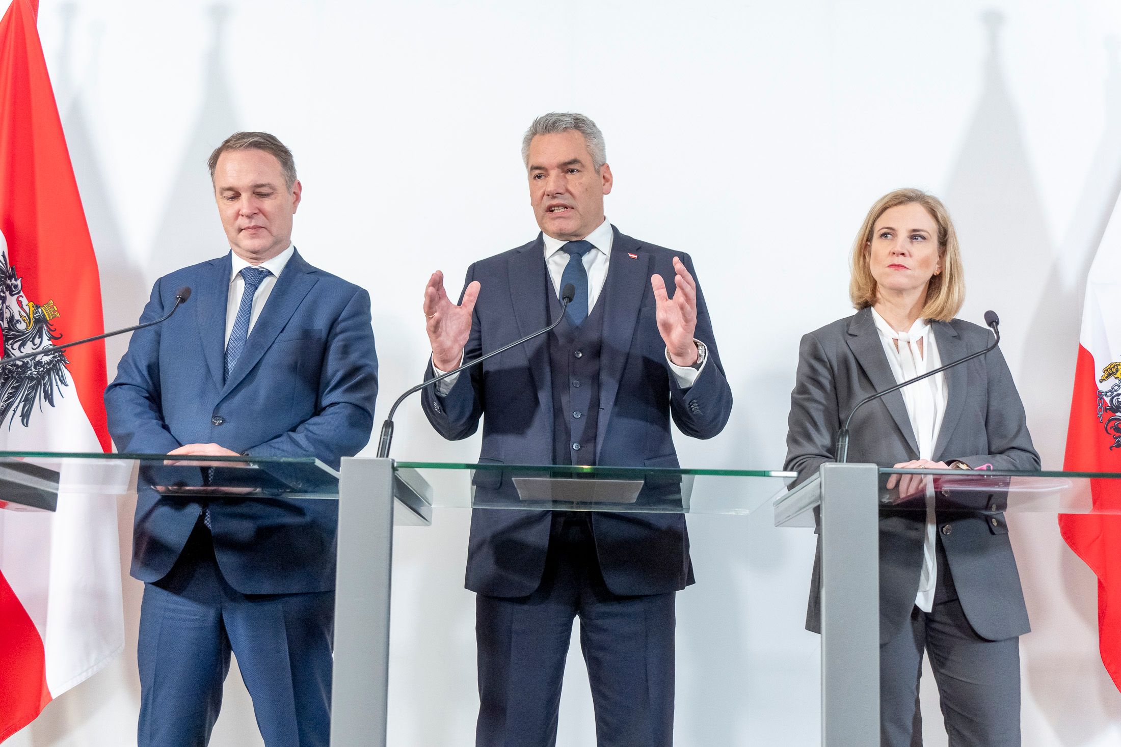 In der Krisensitzung am Freitag konnte ein Bruch der Austro-Ampel noch vor dem tatsächlichen Regierungsbeginn verhindert werden.