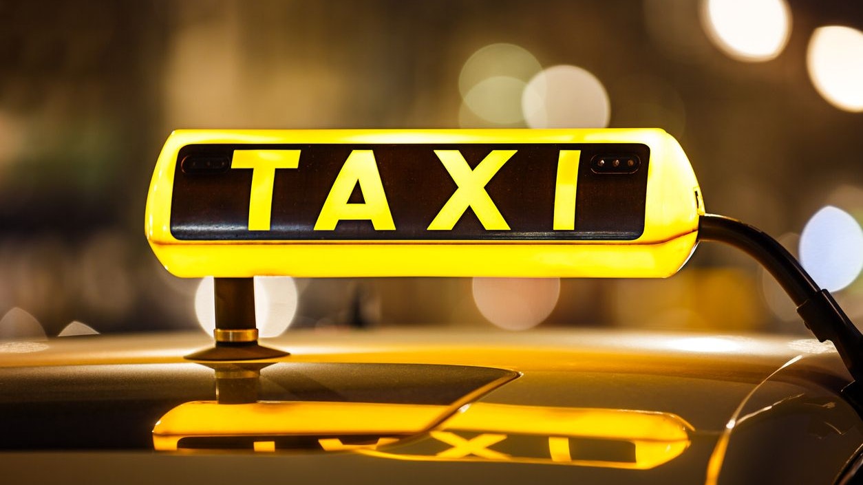 Der Tatverdächtige wollte mit einem Taxi die Flucht ergreifen. (Symbolbild)