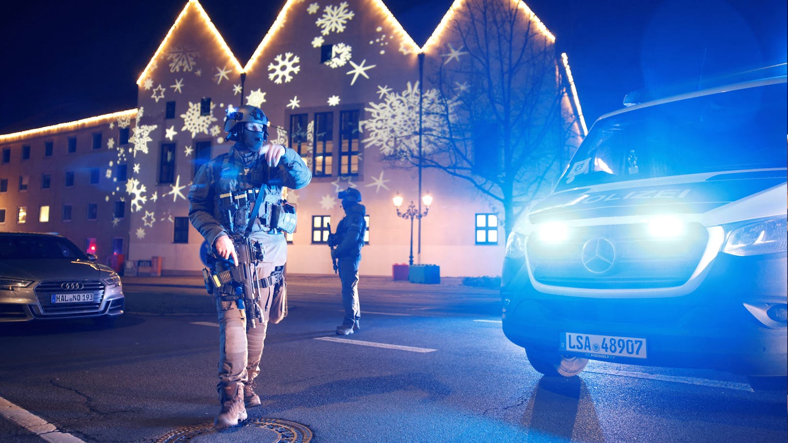 In Magdeburg raste ein Auto in einen Weihnachtsmarkt. 