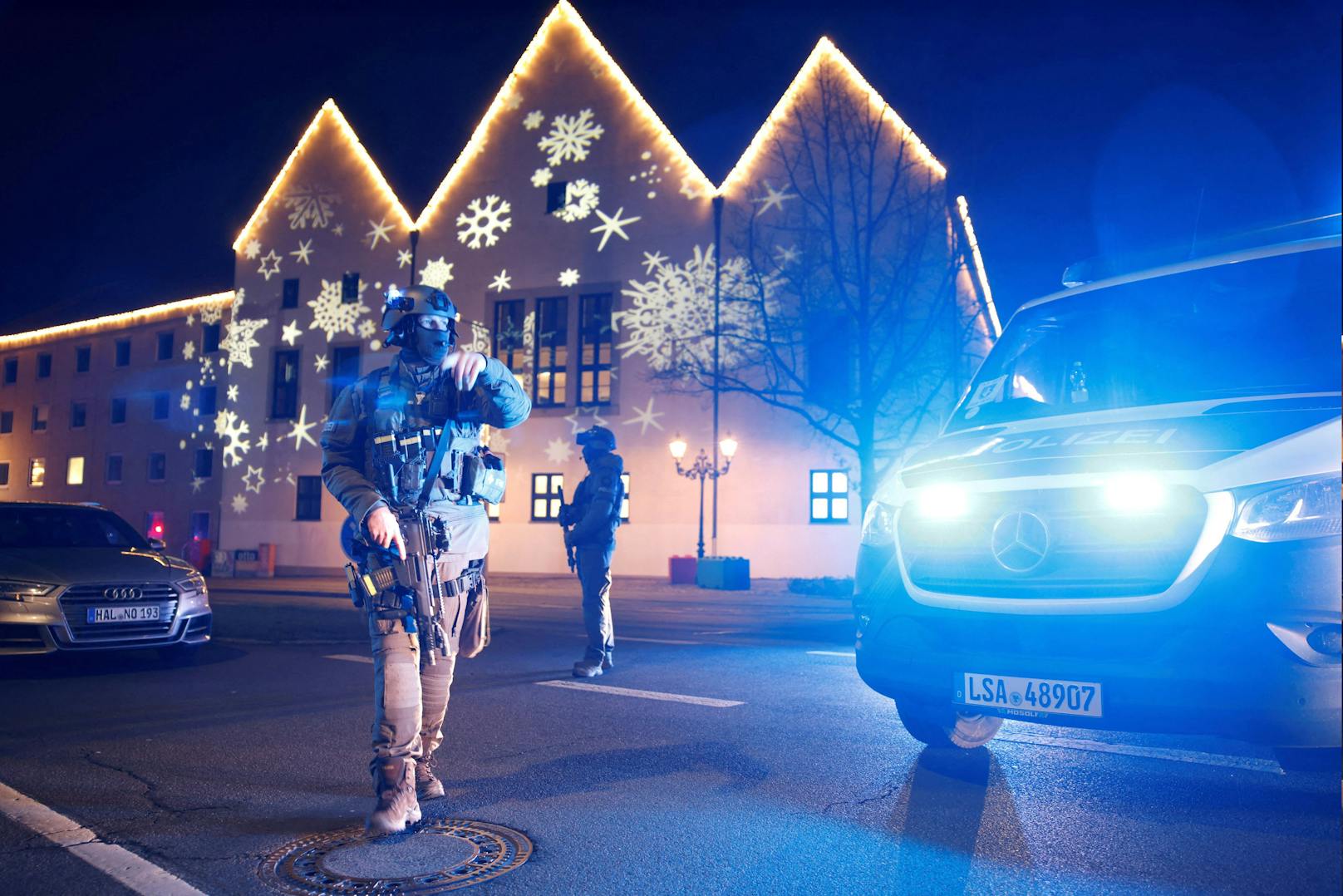 In Magdeburg raste ein Auto in einen Weihnachtsmarkt. 