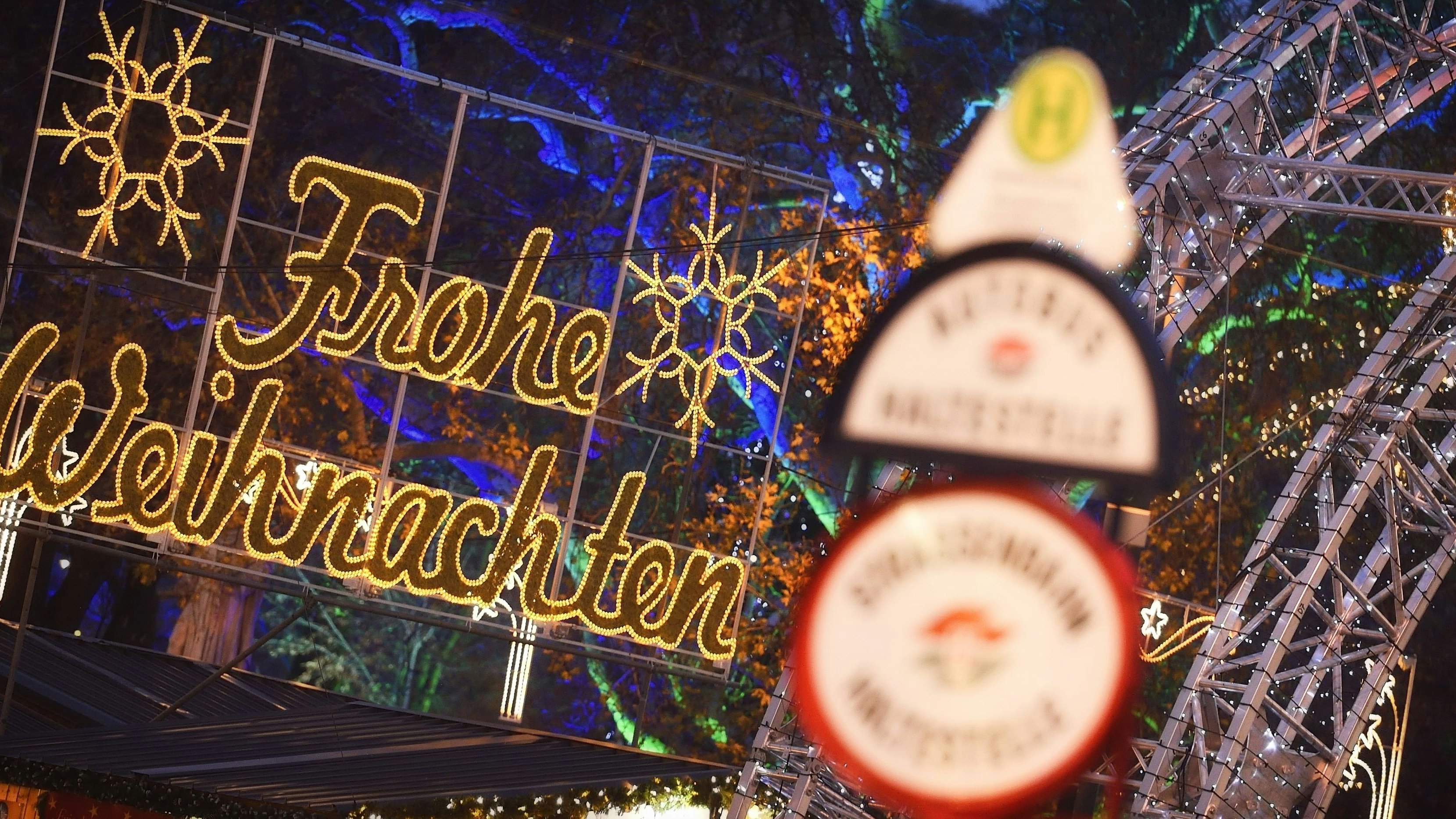 Heute.at - Öffi–Fahrpläne – Dichtere Intervalle zu Weihnachten