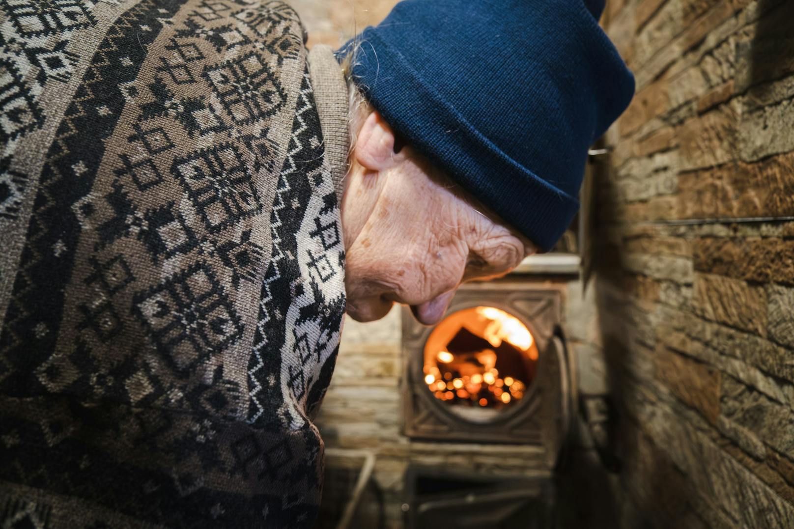 Bei bis zu Minus 20 Grad ist Brennholz überlebenswichtig.