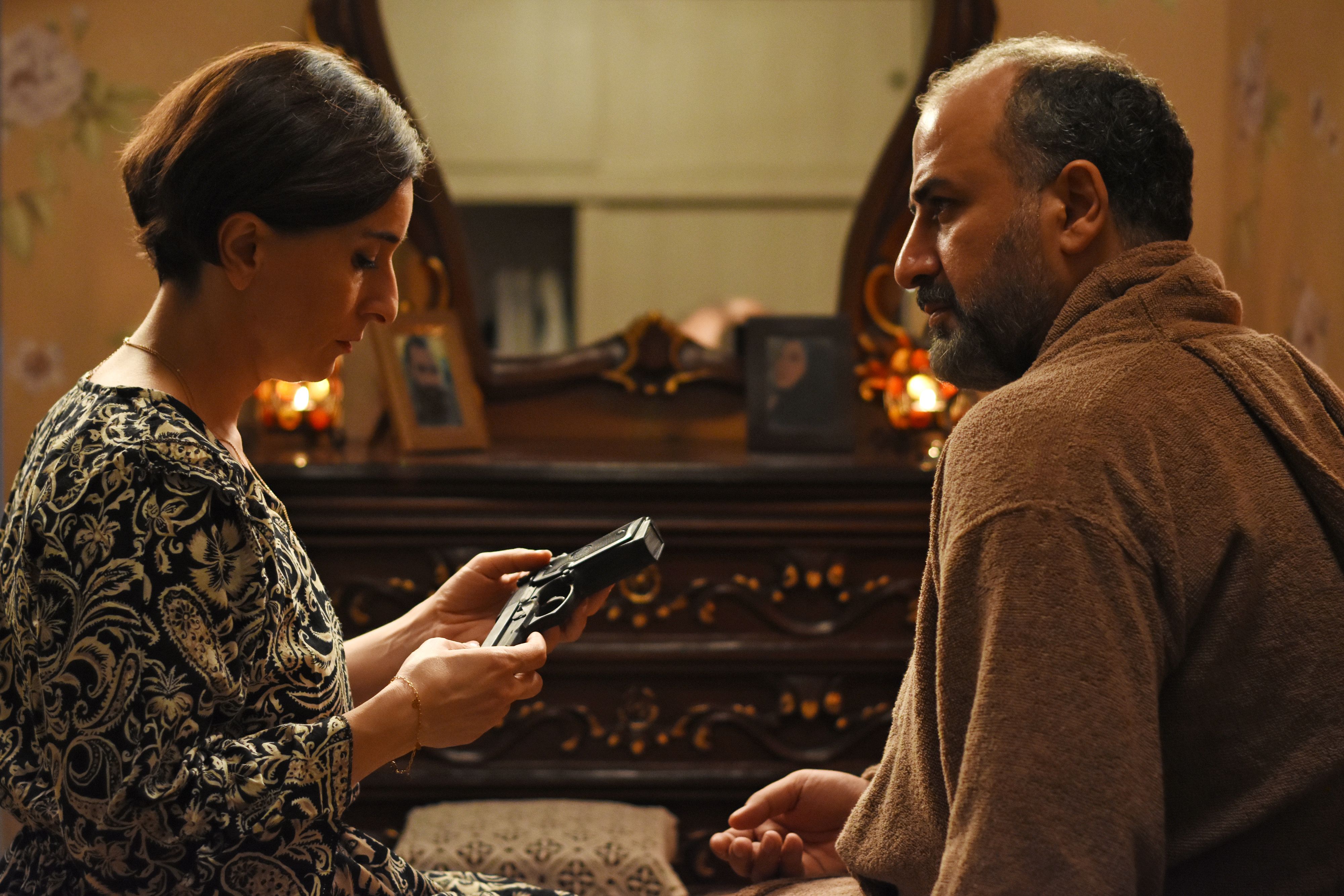 Najmeh (Soheila Golestani) und ihr Mann Iman (Misagh Zareh).