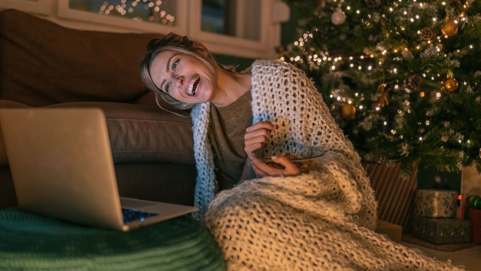 Warum wir zur Weihnachtszeit kitschige Filme schauen