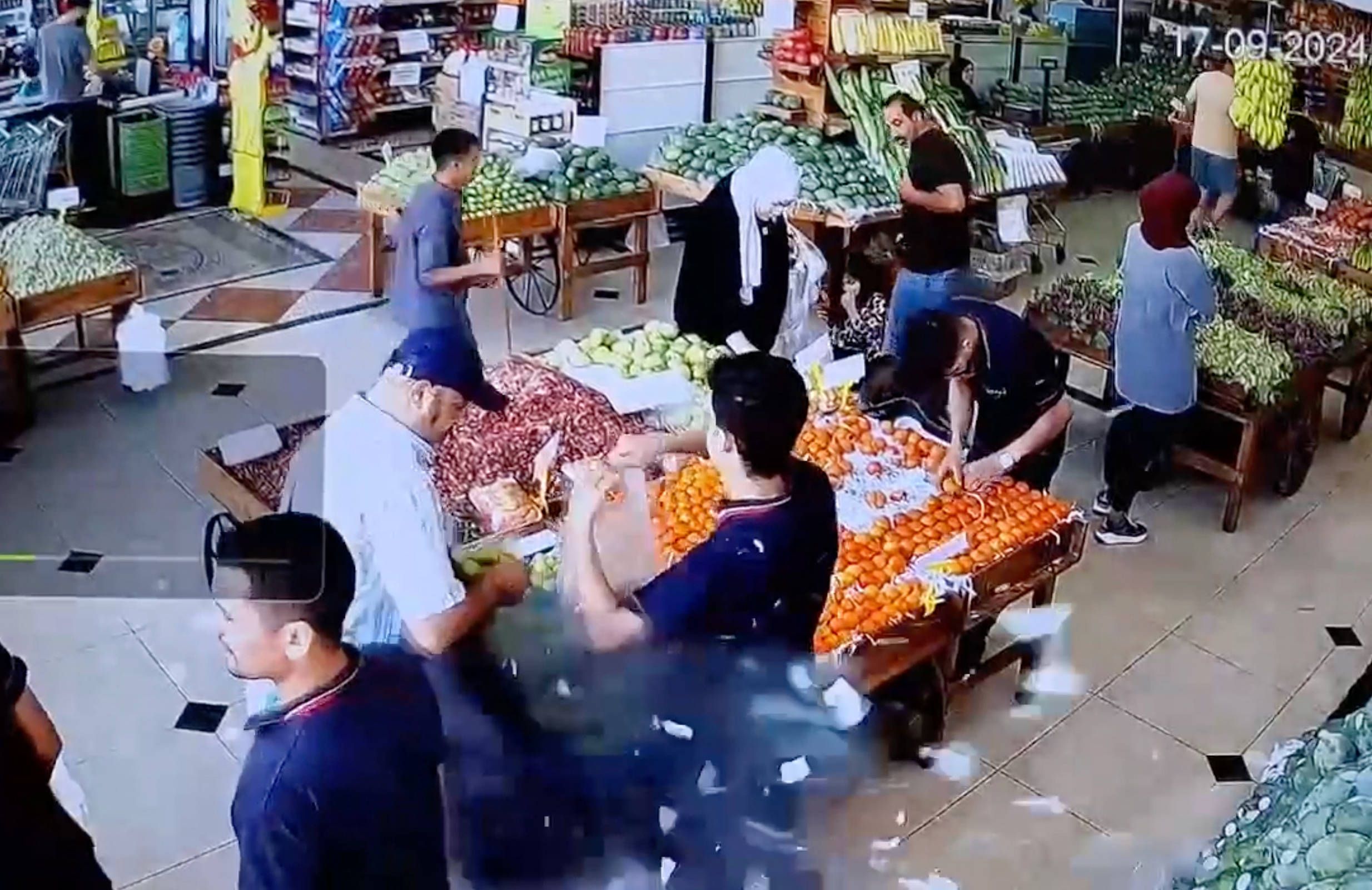 Zwei Ex-Mossad-Agenten enthüllen Details zu Angriffen auf die Hisbollah.