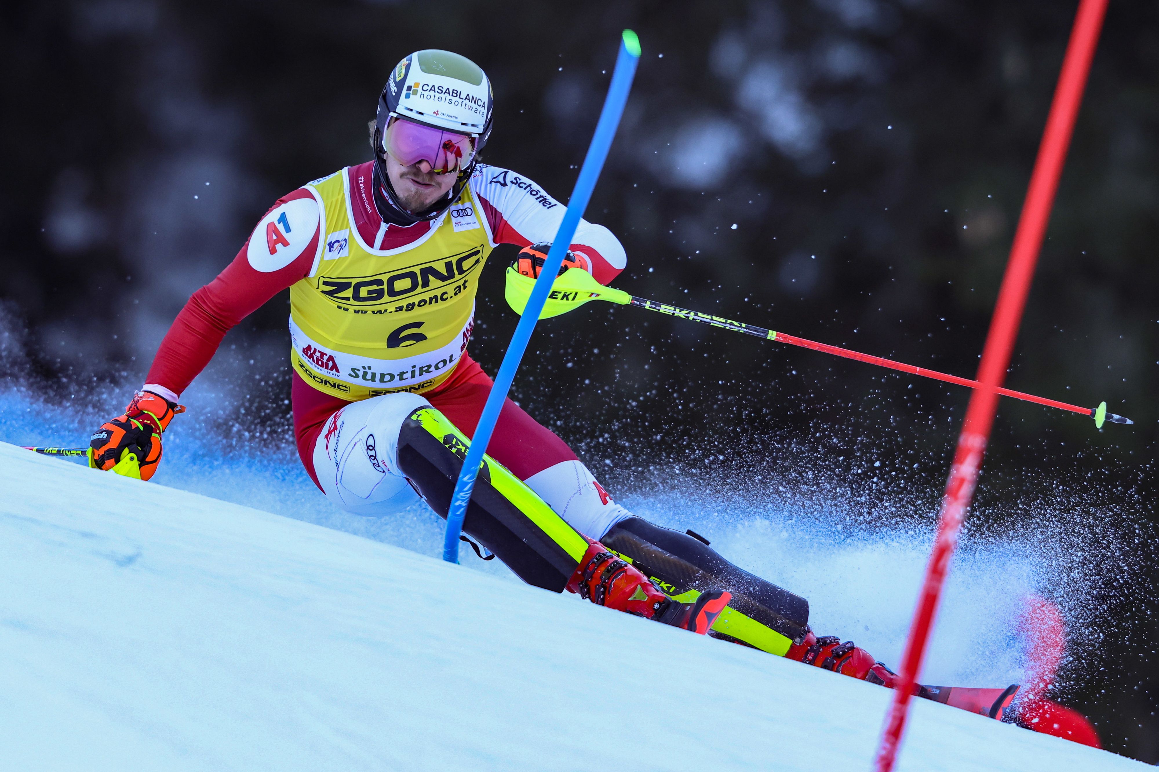 Manuel Feller verbesserte sich vom zehnten auf den siebenten Rang.