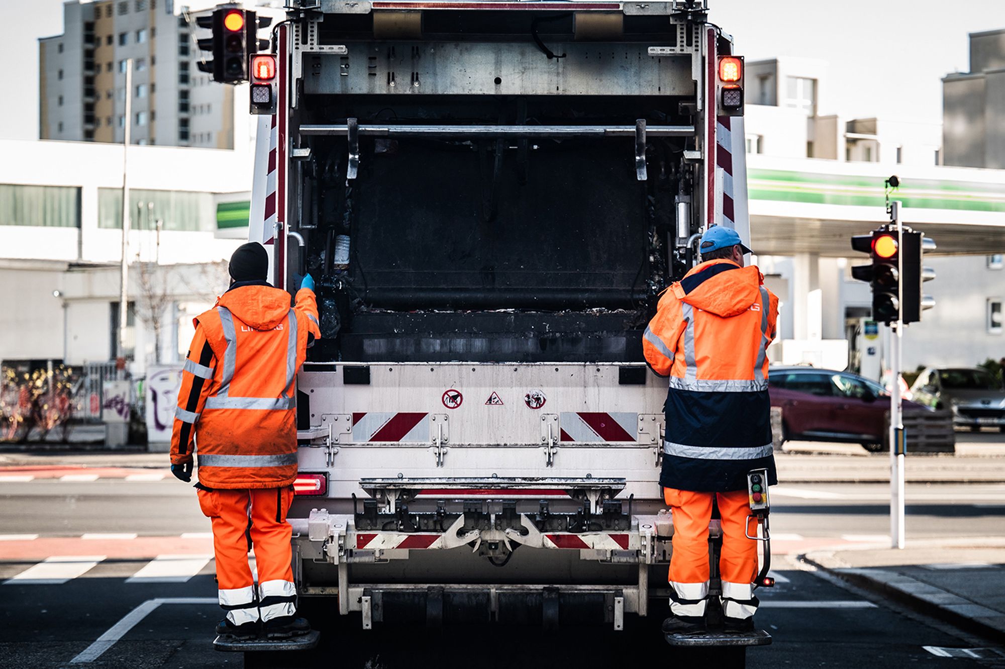 Die Mülltrennung funktioniert nicht immer reibungslos. Für die Abfuhr bedeutet das oft sehr viel Arbeit. (Symbolbild)