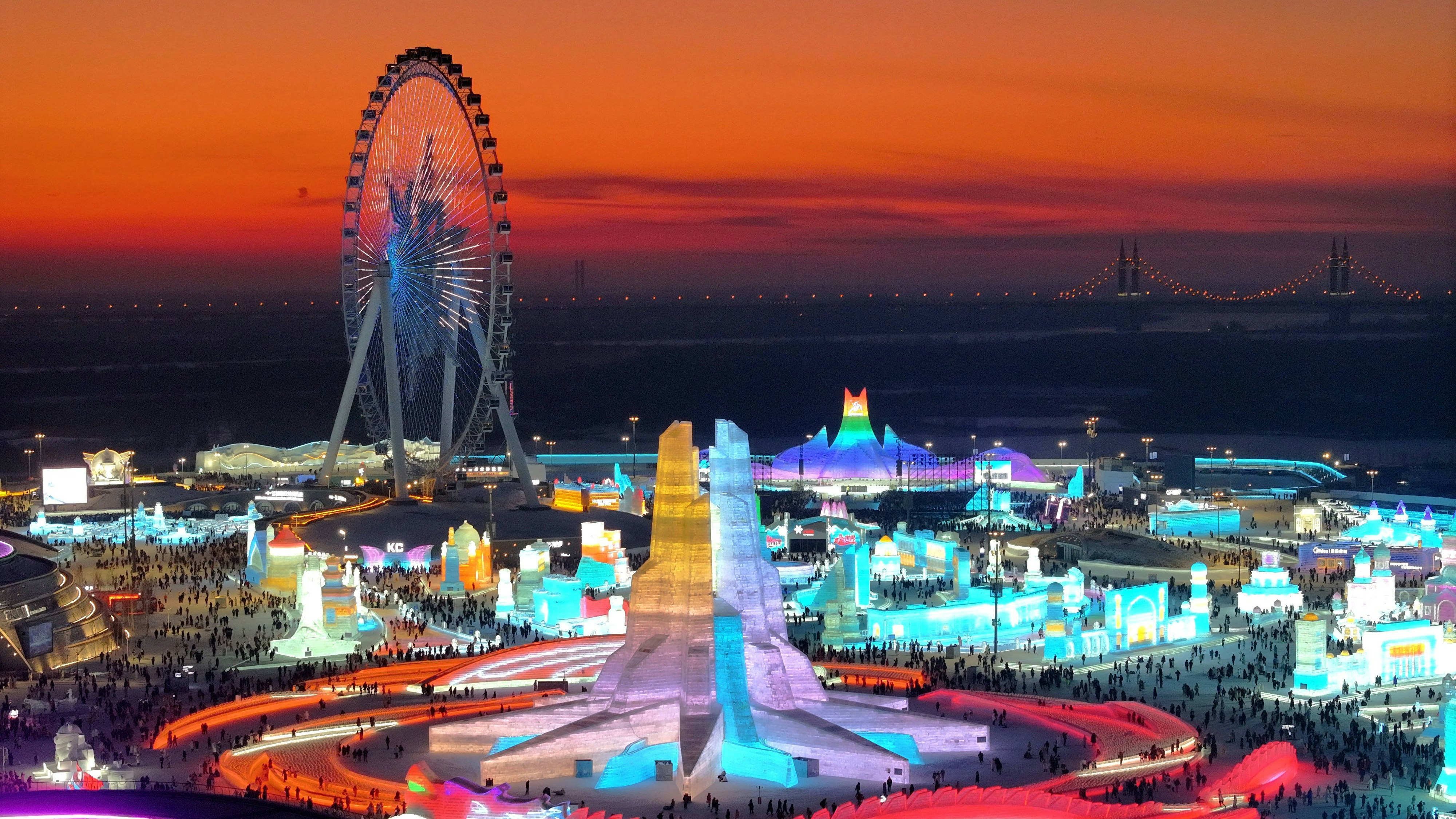 Ende Dezember startete das 26. Harbin Eis- und Schneefestival in China.