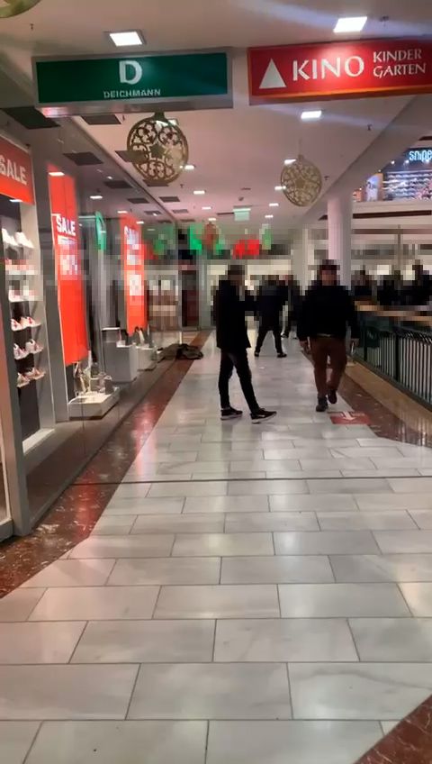 Spektakuläre Szenen spielten sich in der Lugner City ab.