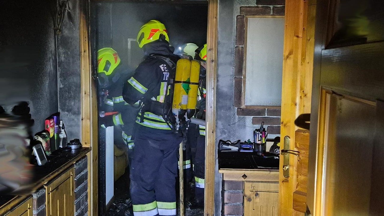 Dramatischer Feuerwehreinsatz in Thernberg.