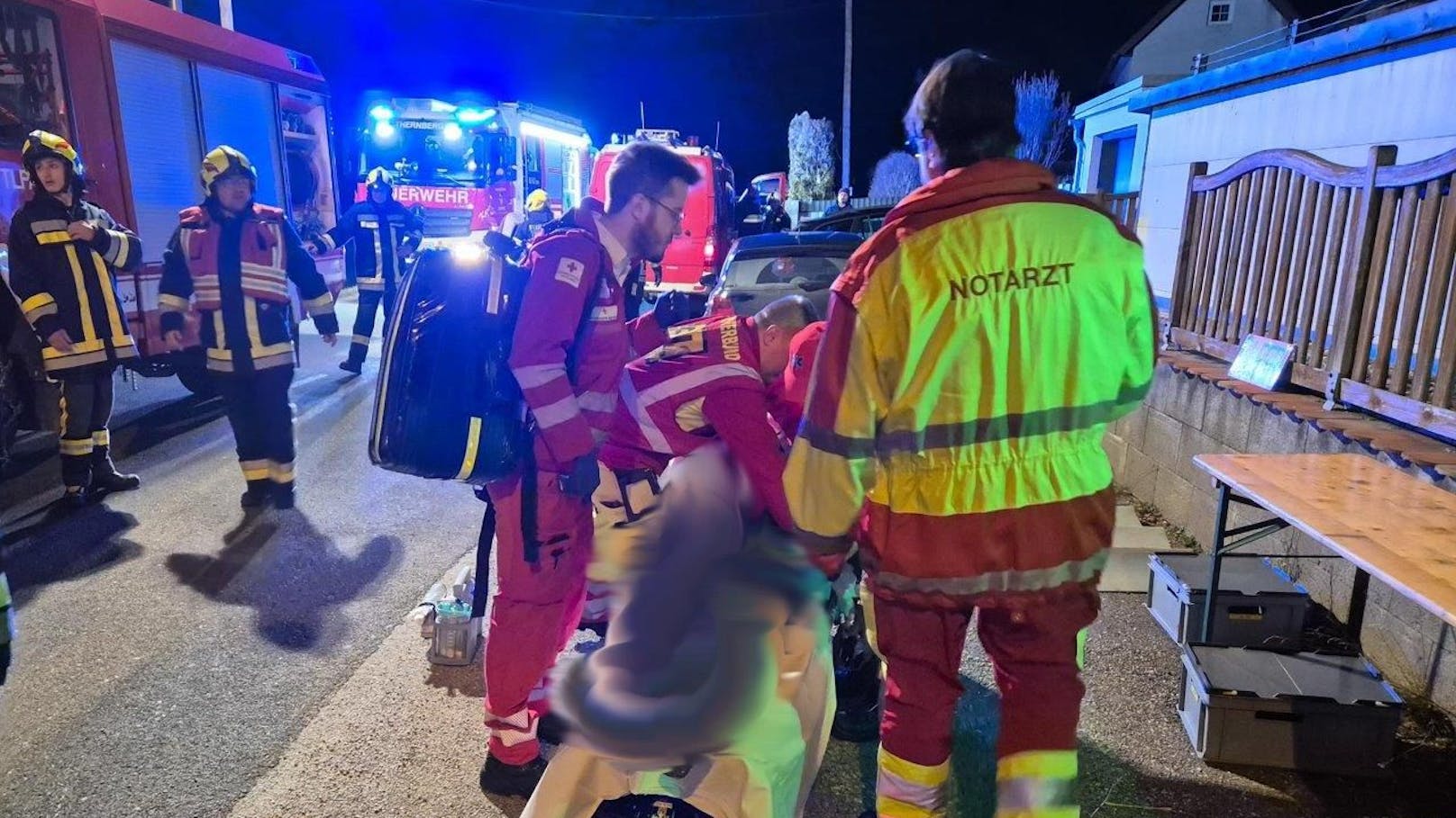 Dramatischer Feuerwehreinsatz in Thernberg.