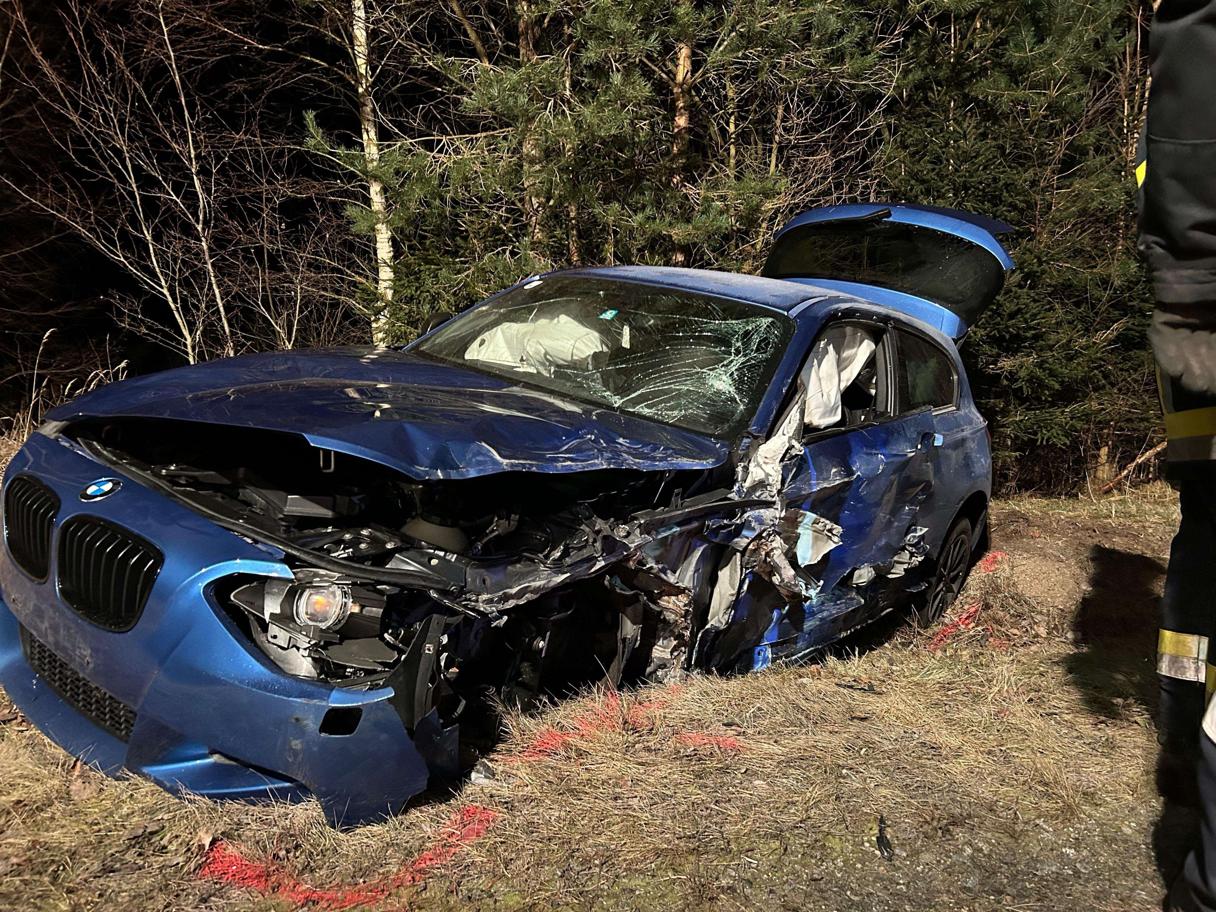 BMW-Crash forderte fünf Verletzte.