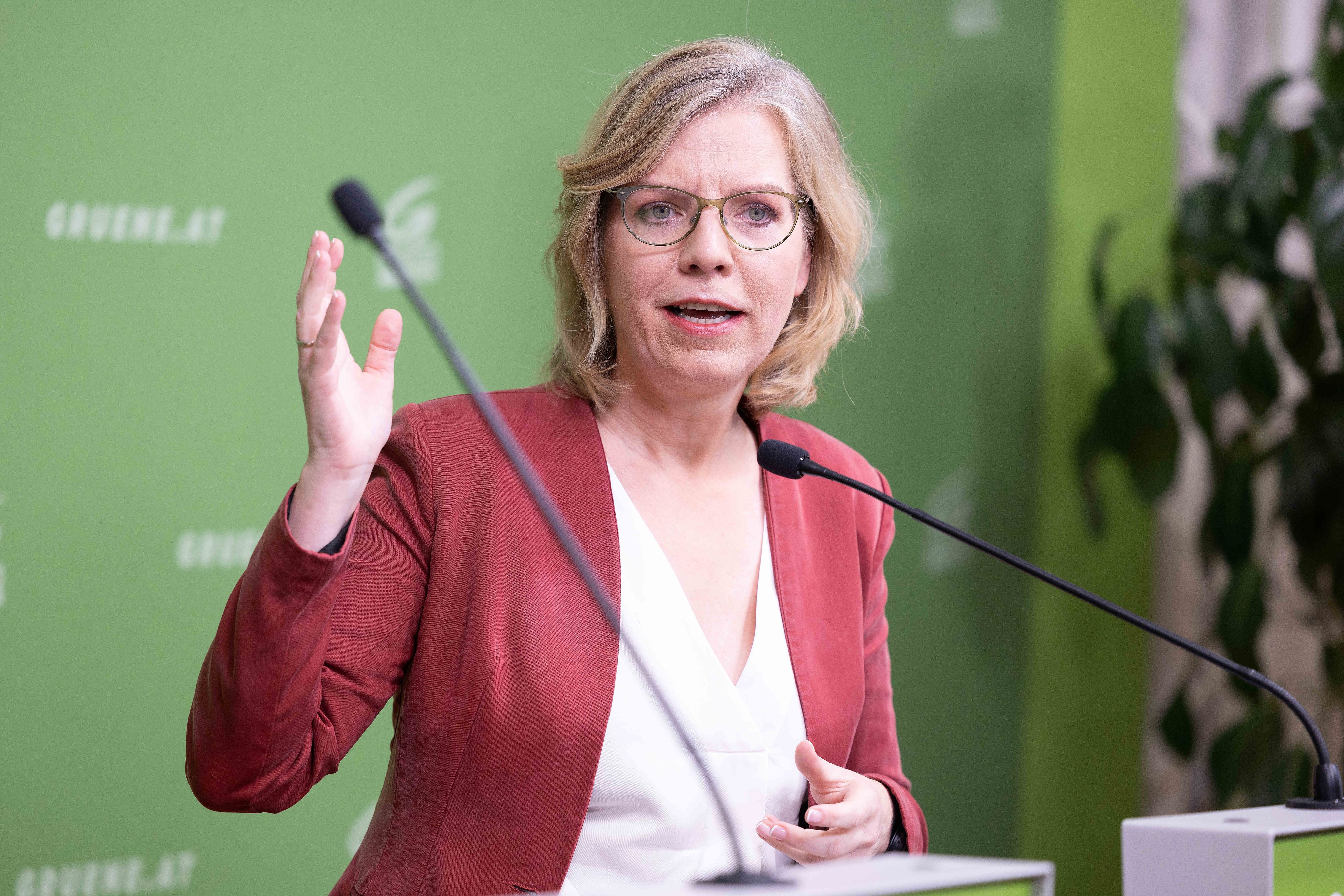 Die scheidende Klimaschutzministerin Leonore Gewessler blickt mit Stolz auf iher Amtszeit zurück.