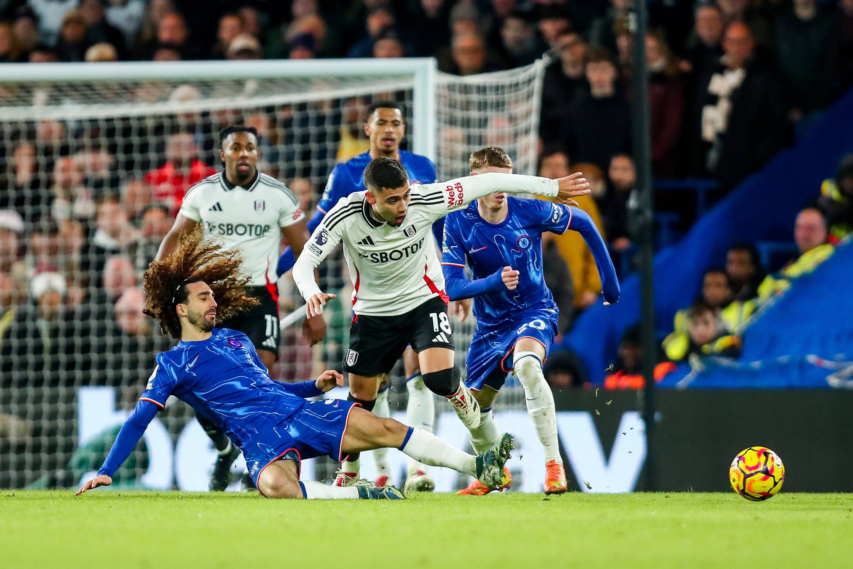 Chelsea rutscht gegen Fulham aus.