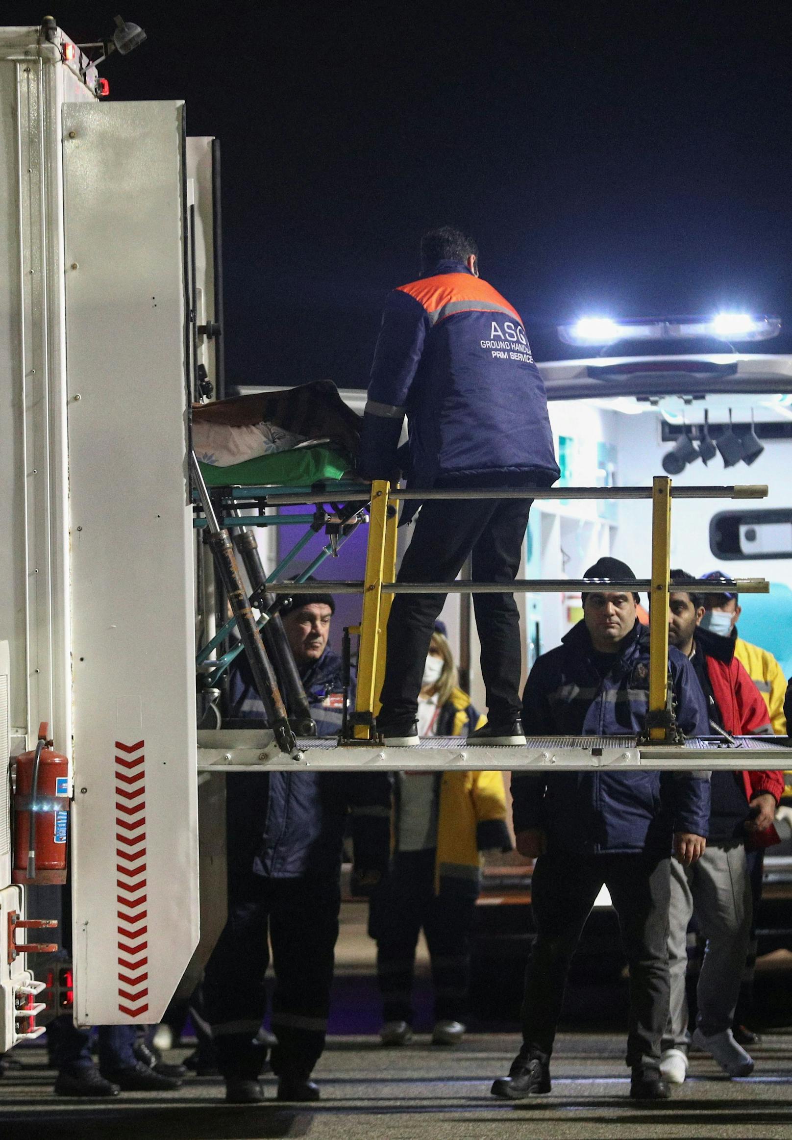 Am Mittwoch stürzte in Kasachstan eine Passagiermaschine von Aserbaidschan Airlines mit 67 Menschen an Bord ab, "Heute" berichtete. 38 Passagiere kamen ums Leben.