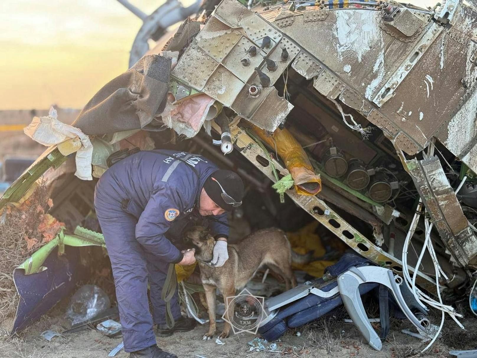 Am Mittwoch stürzte in Kasachstan eine Passagiermaschine von Aserbaidschan Airlines mit 67 Menschen an Bord ab, "Heute" berichtete. 38 Passagiere kamen ums Leben.