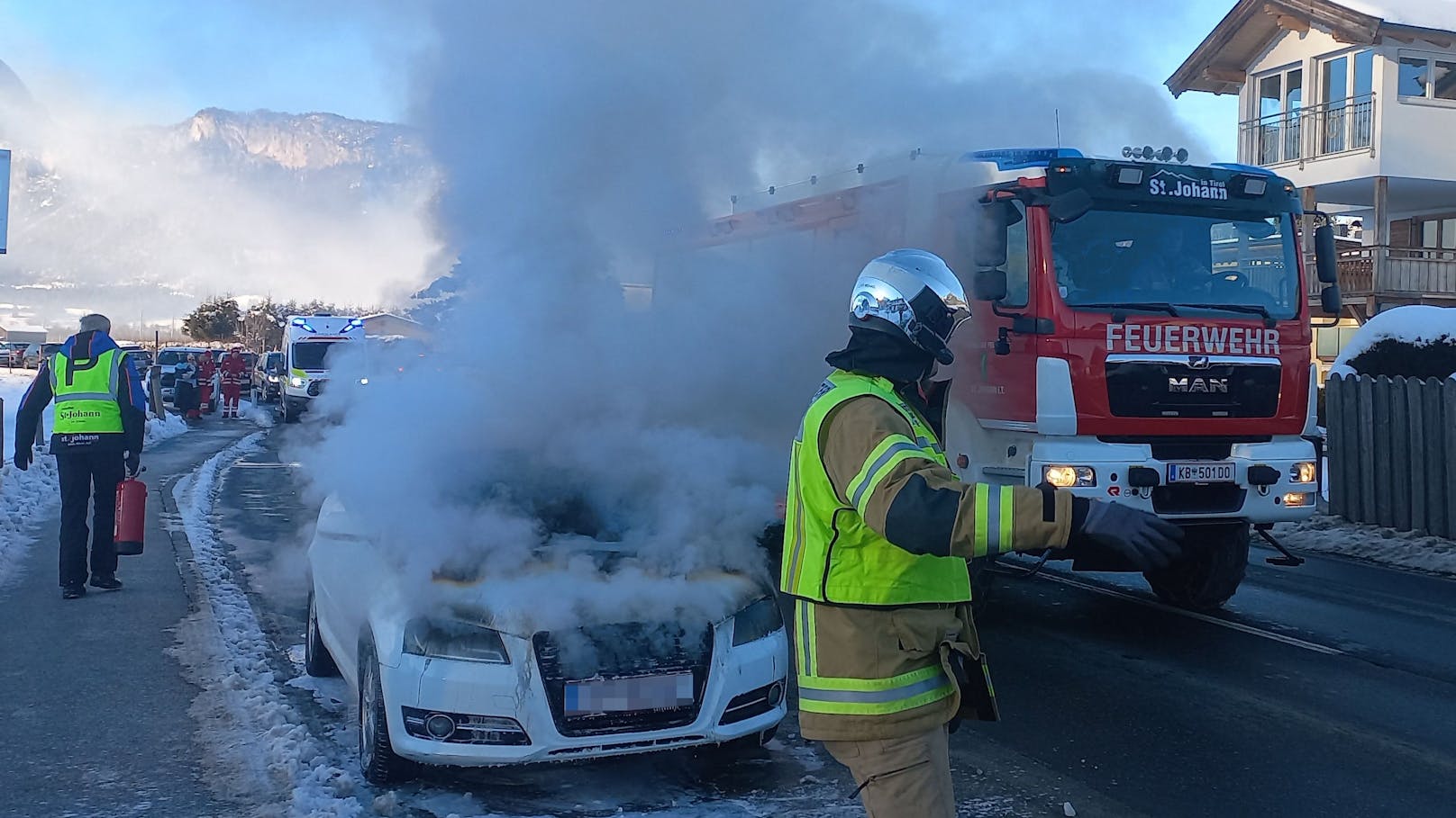 Mysteriöser Auto-Brand stellt Polizei vor Rätsel