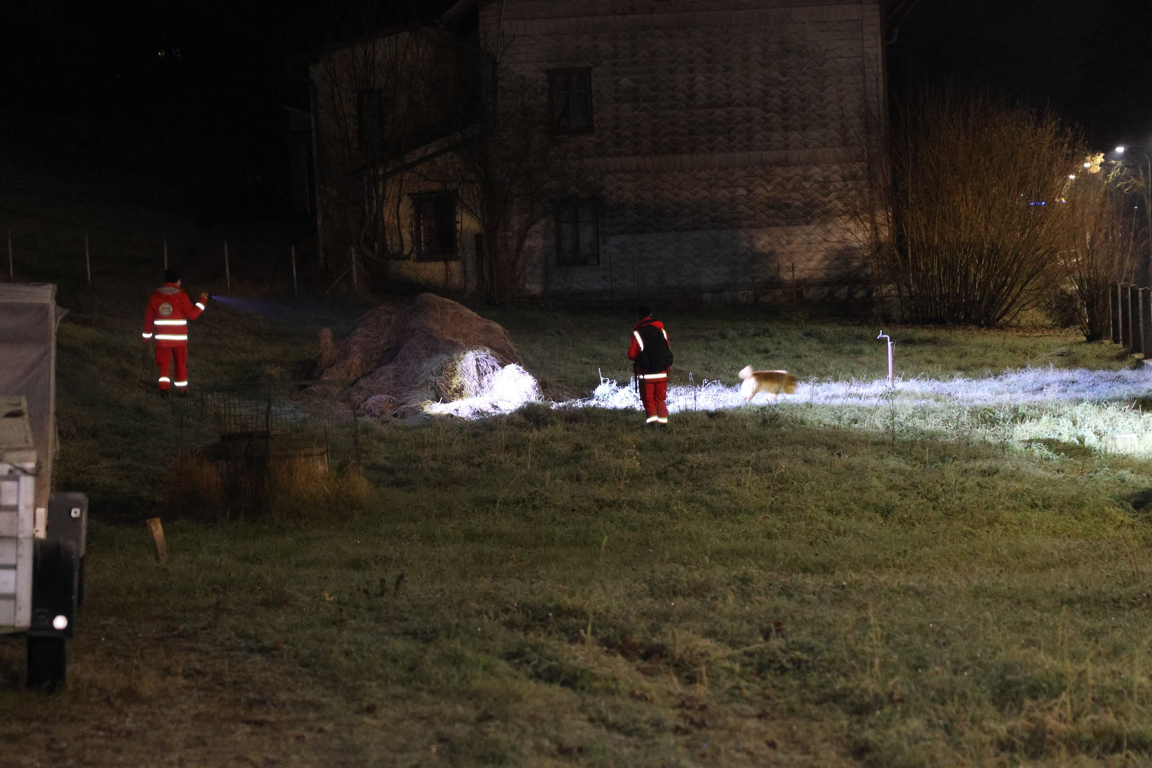  Großeinsatz bei nächtlicher Suchaktion nach abgängigem Pensionisten (83) in Vöcklabruck